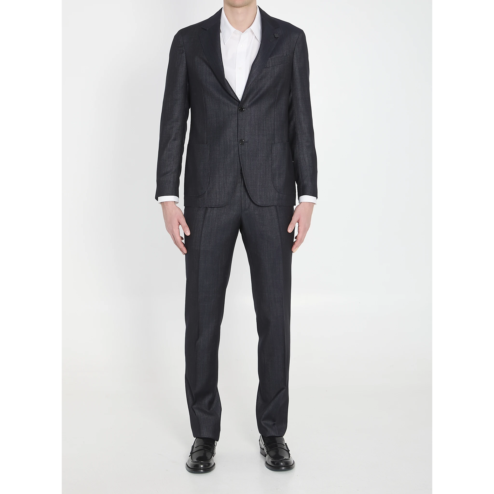 Single-breasted wool blend suit