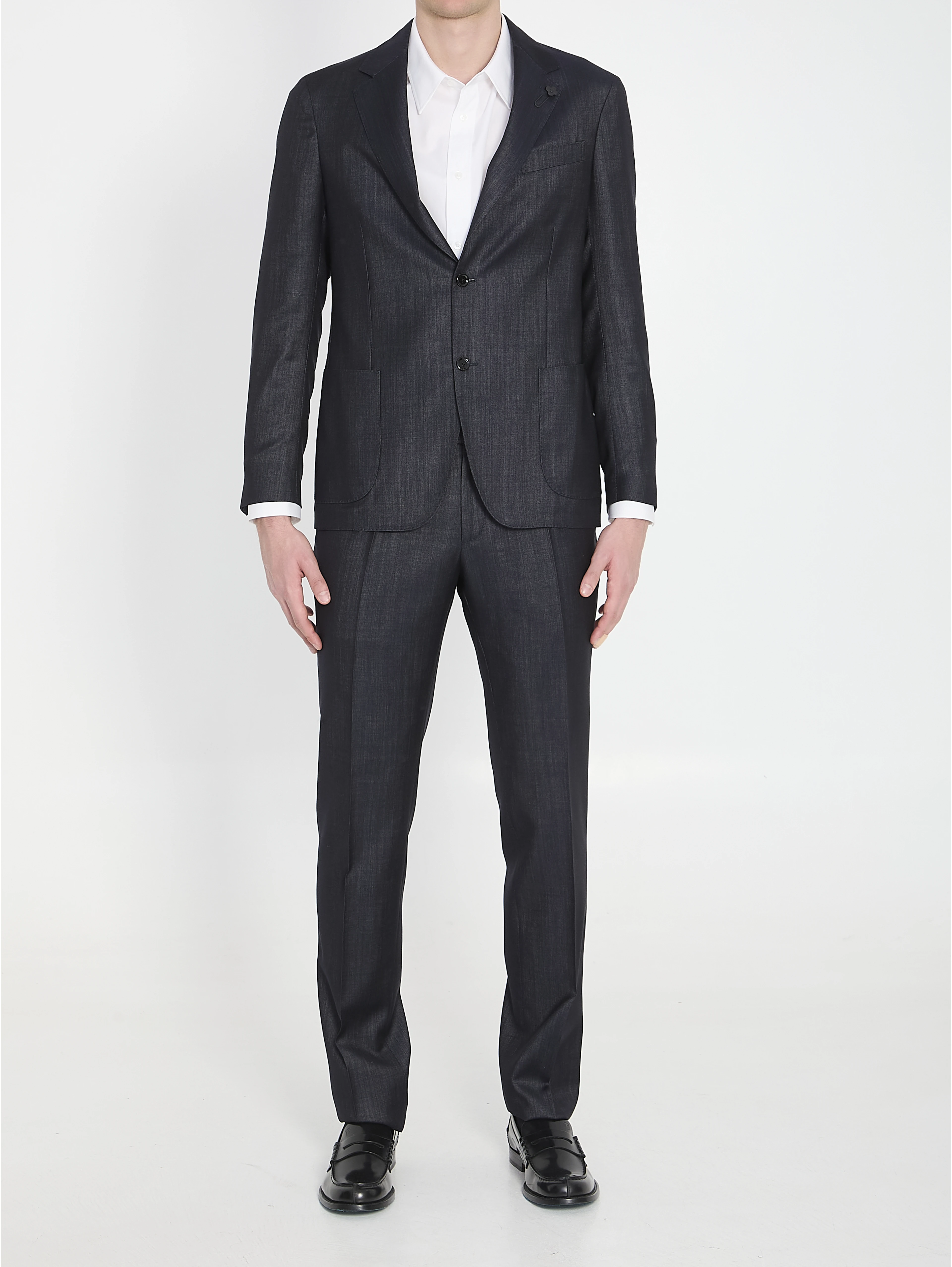 Single-breasted wool blend suit