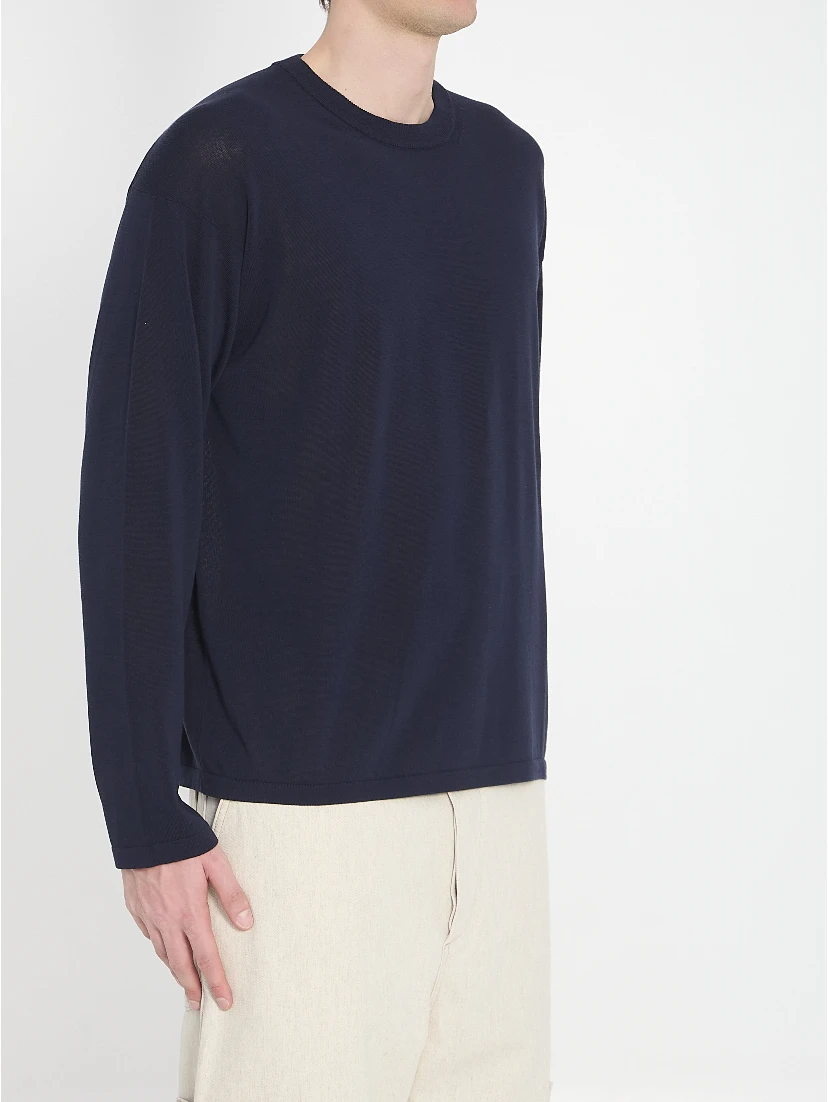 Crewneck sweater