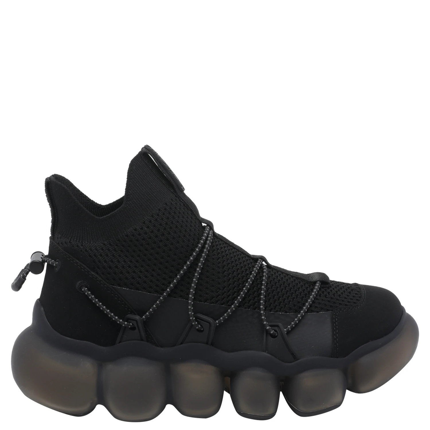 GROUNDS Sneakers Black