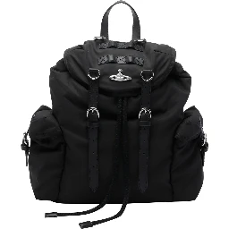 حقائب فيفيان ويستوود.. أسود