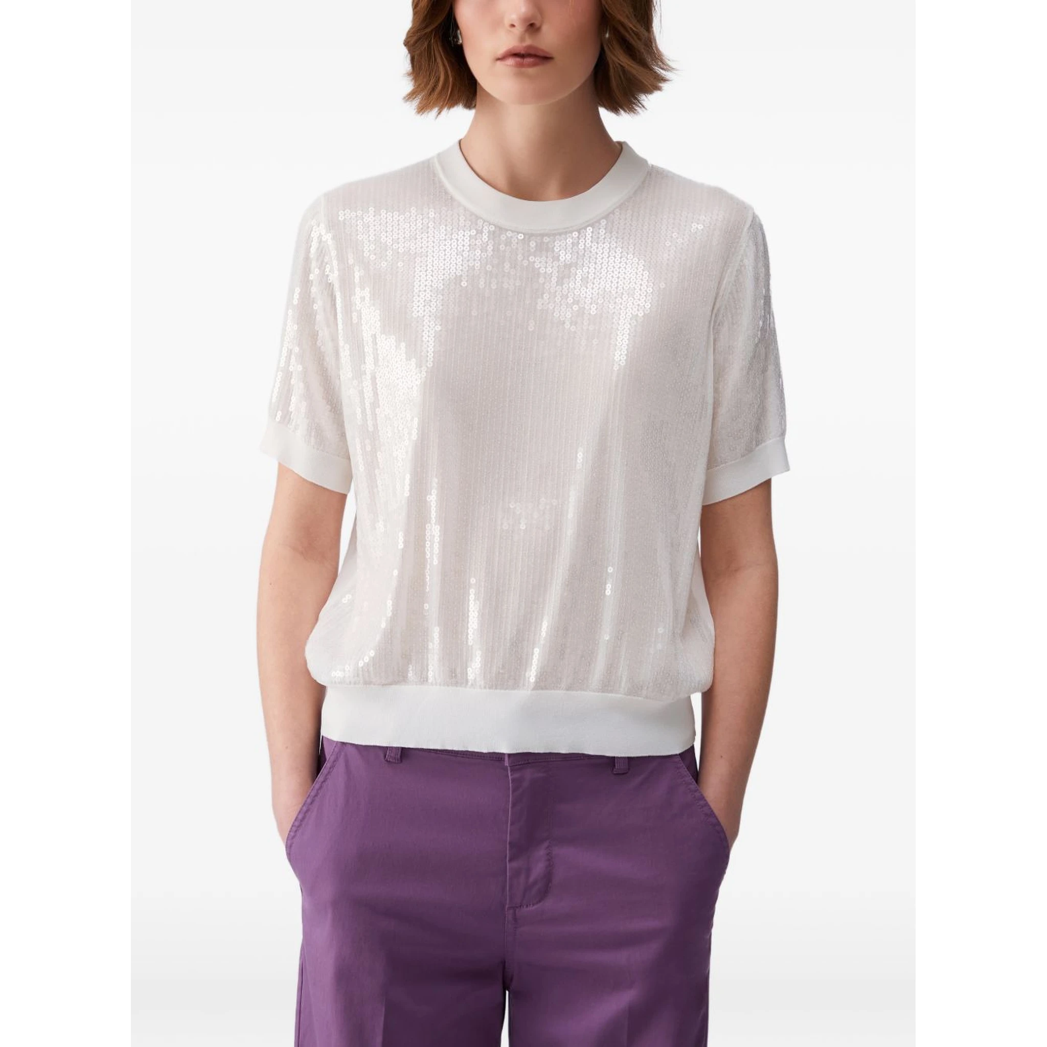 كنزات ليو جو البيضاء