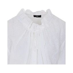 قمصان إيليه البيضاء