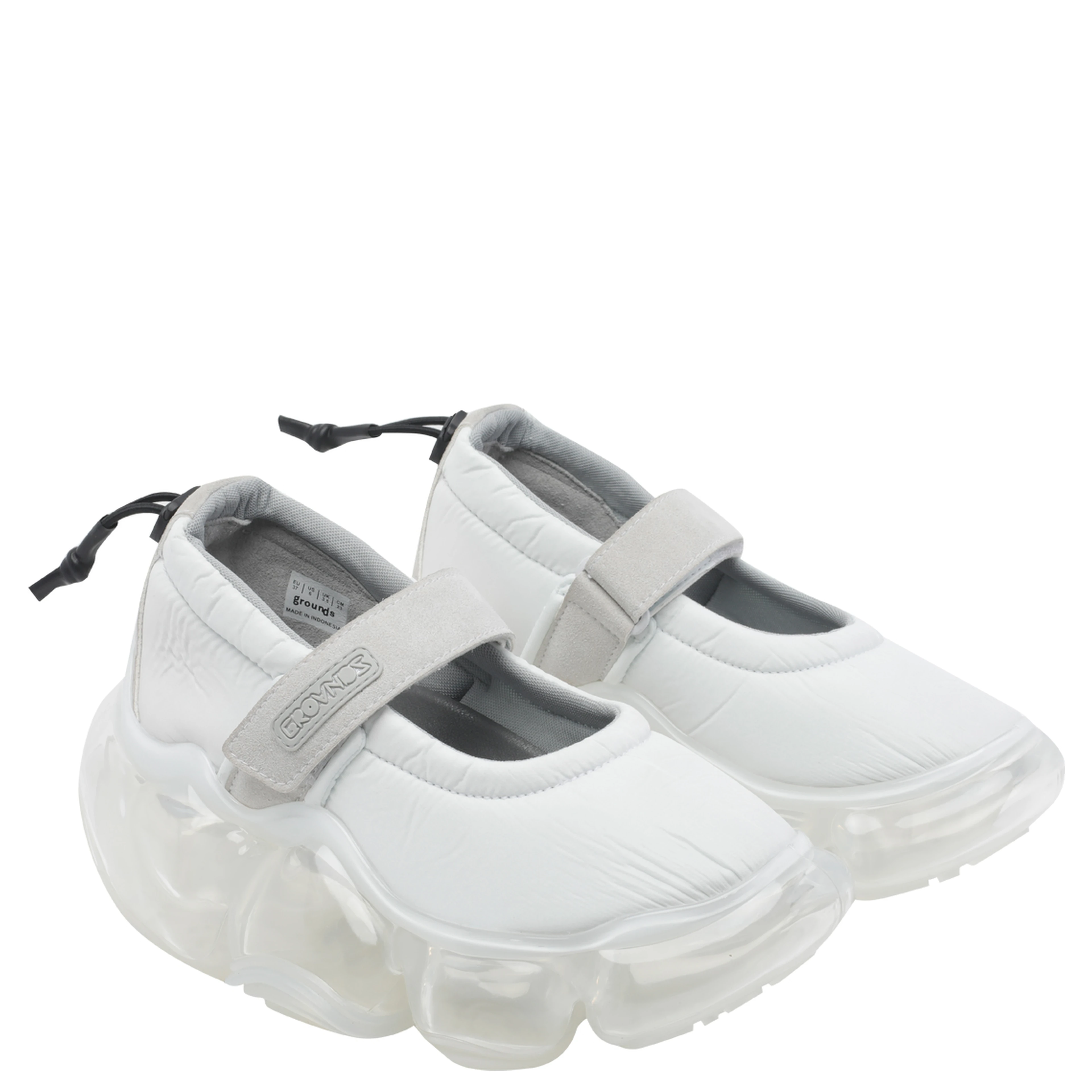 GROUNDS Sneakers White