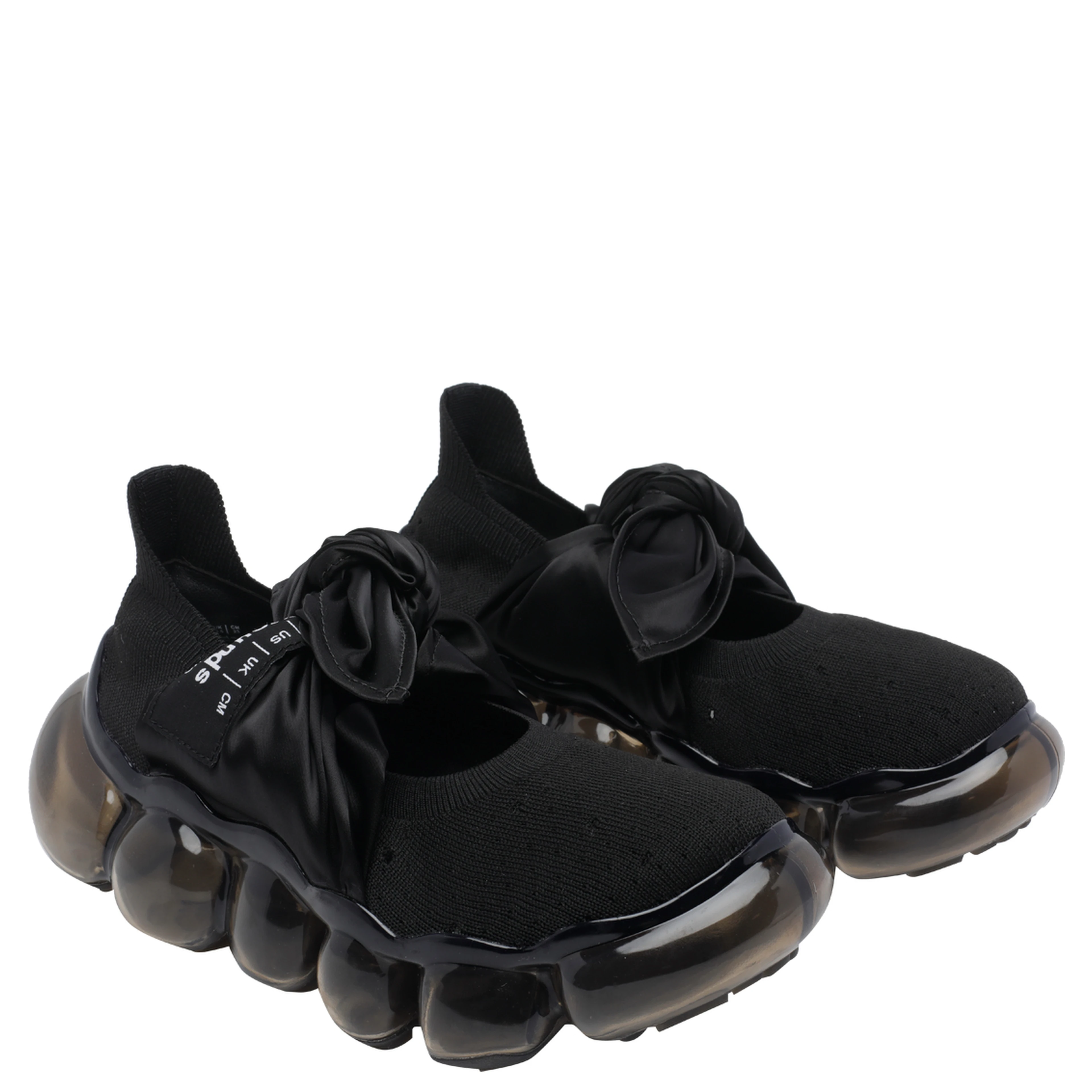 GROUNDS Sneakers Black
