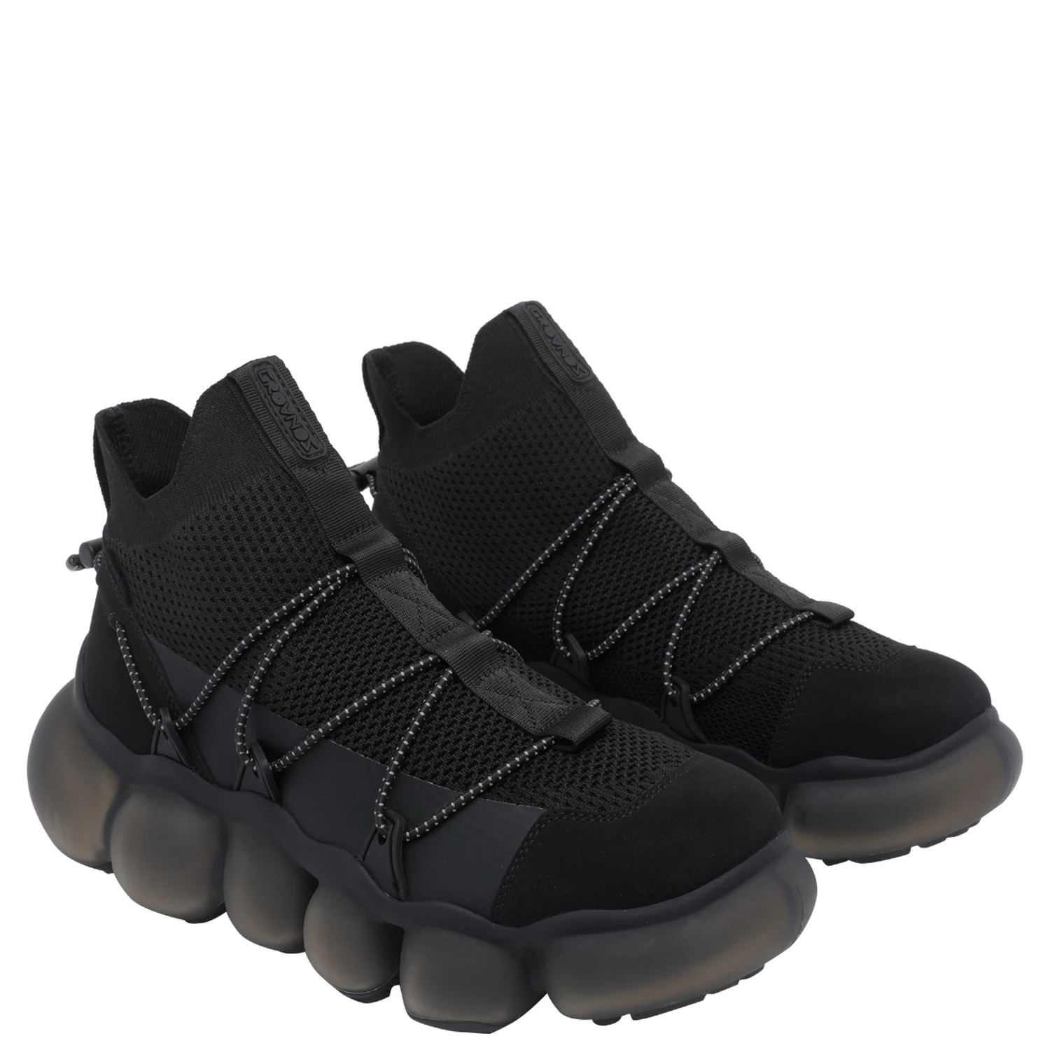 GROUNDS Sneakers Black