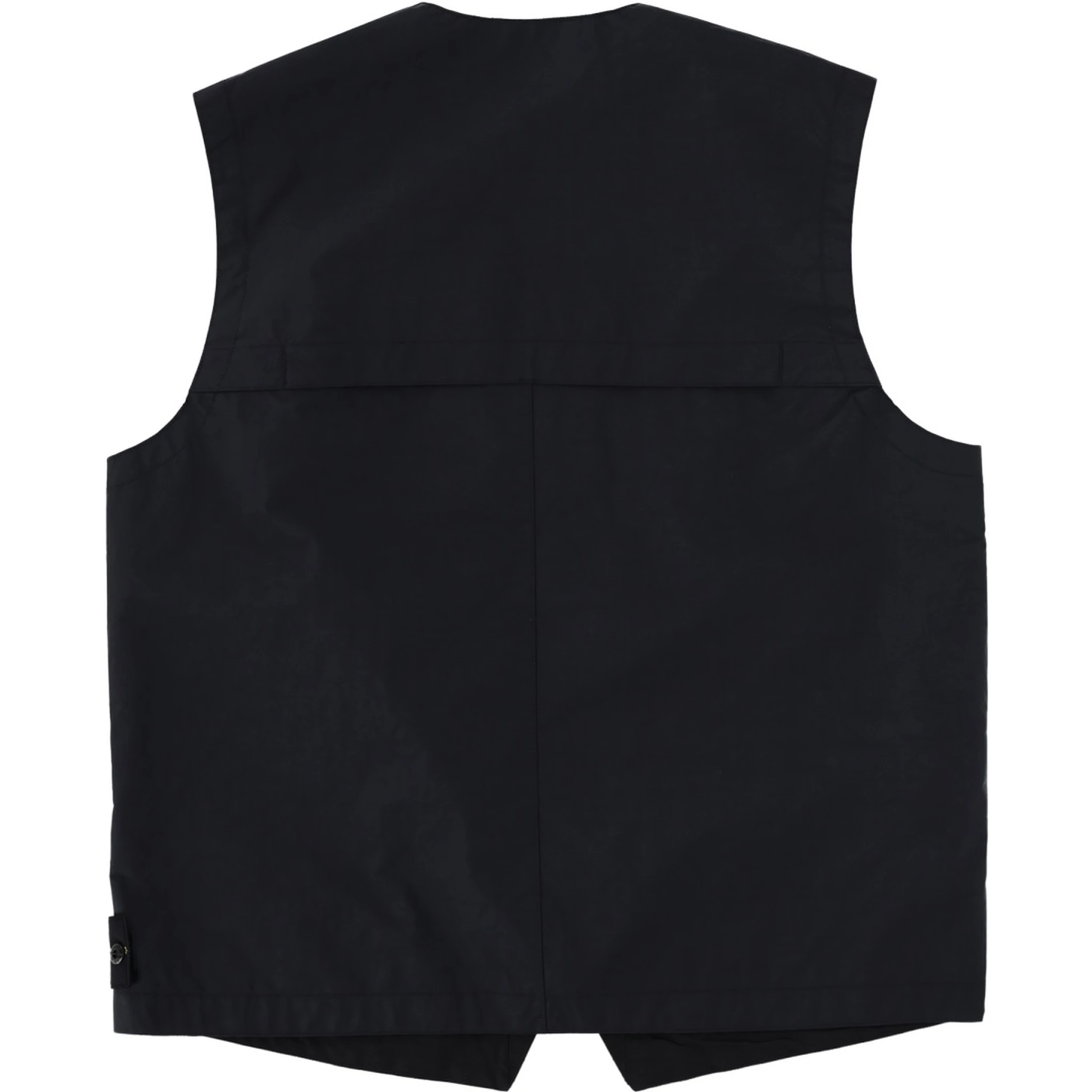 سترات تحمل شعارًا