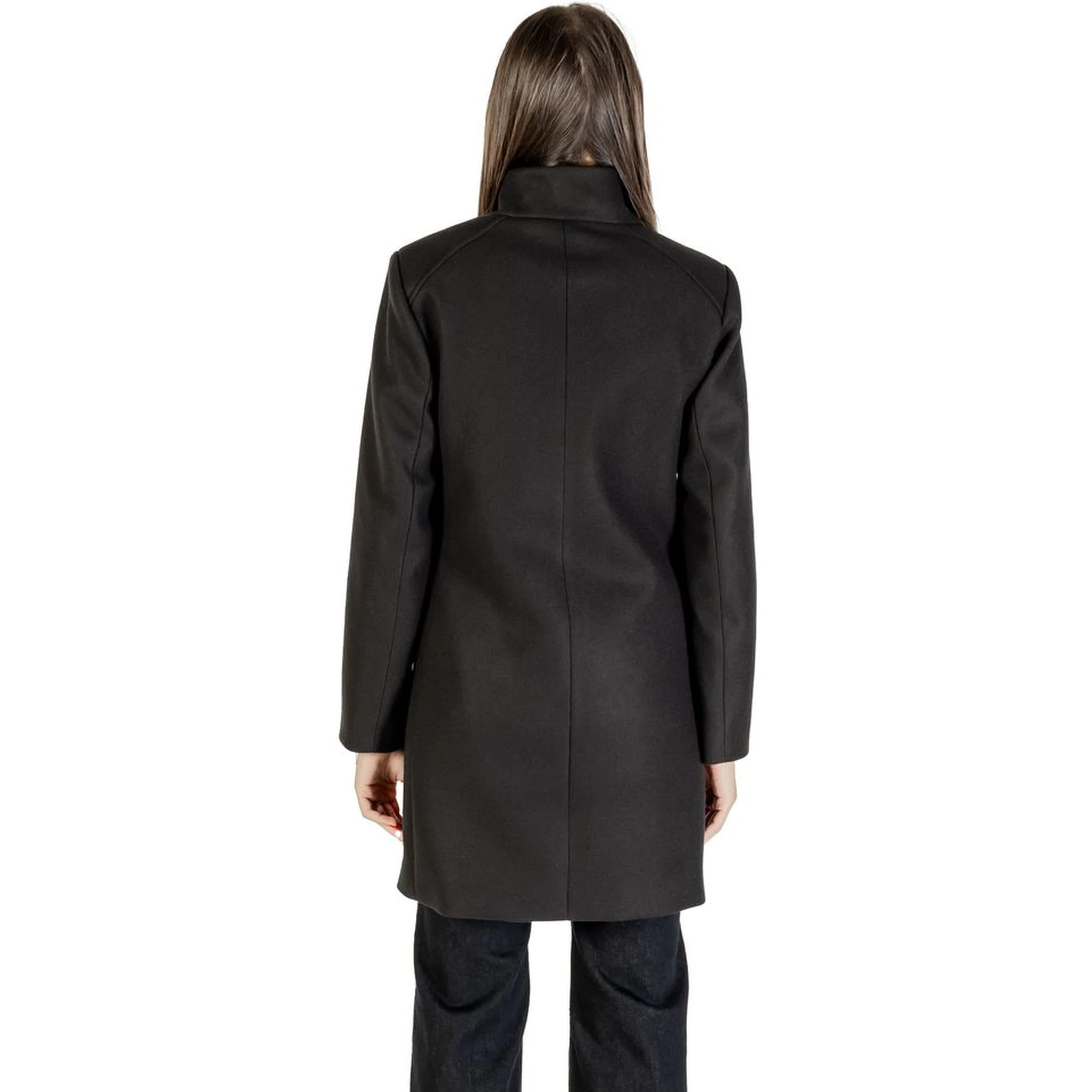 طلاء بوليستر أسود