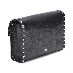 حقيبة كتف بوس توروس من جلد العجل الأسود