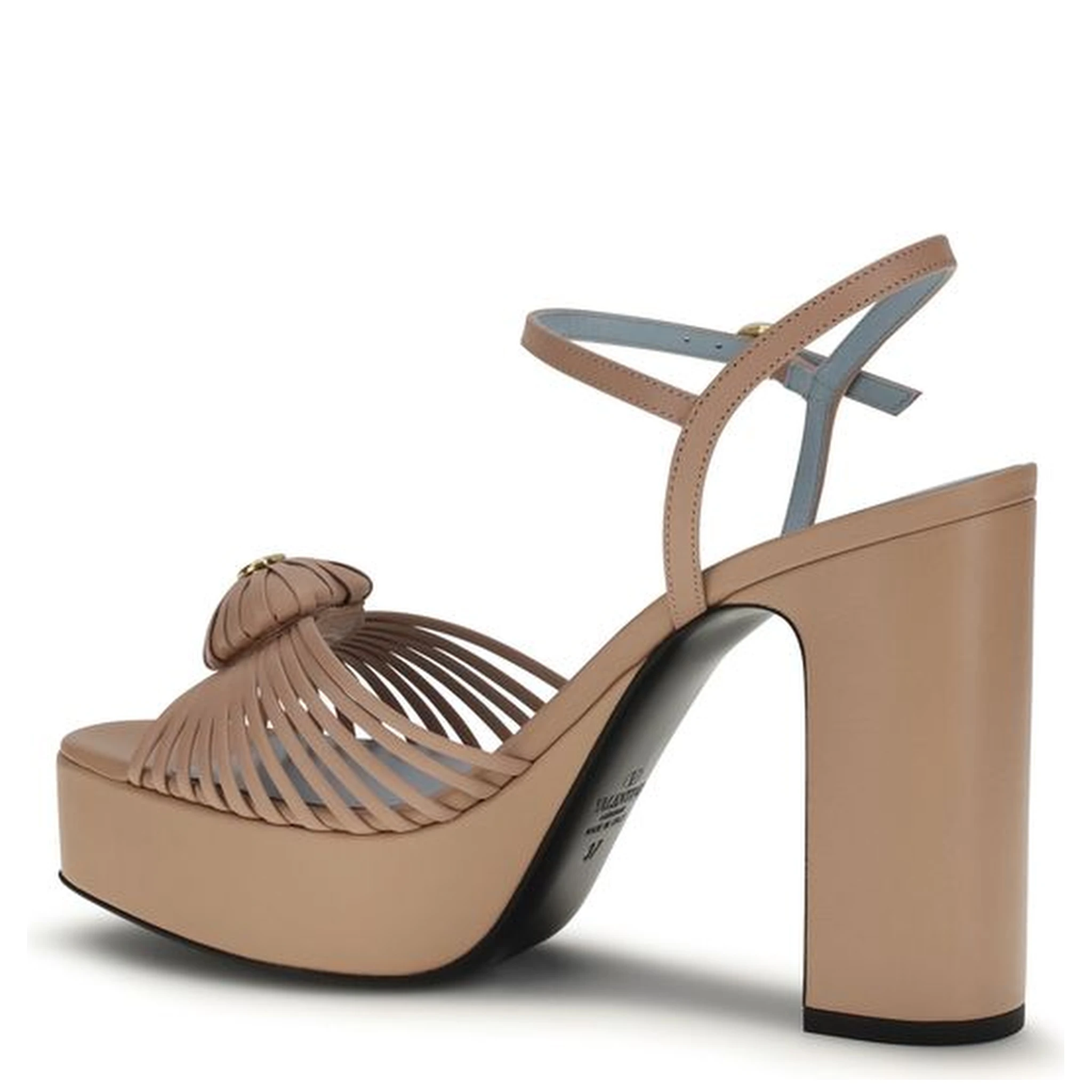 صندل بوس توروس ذو نعل سميك من جلد العجل البيج