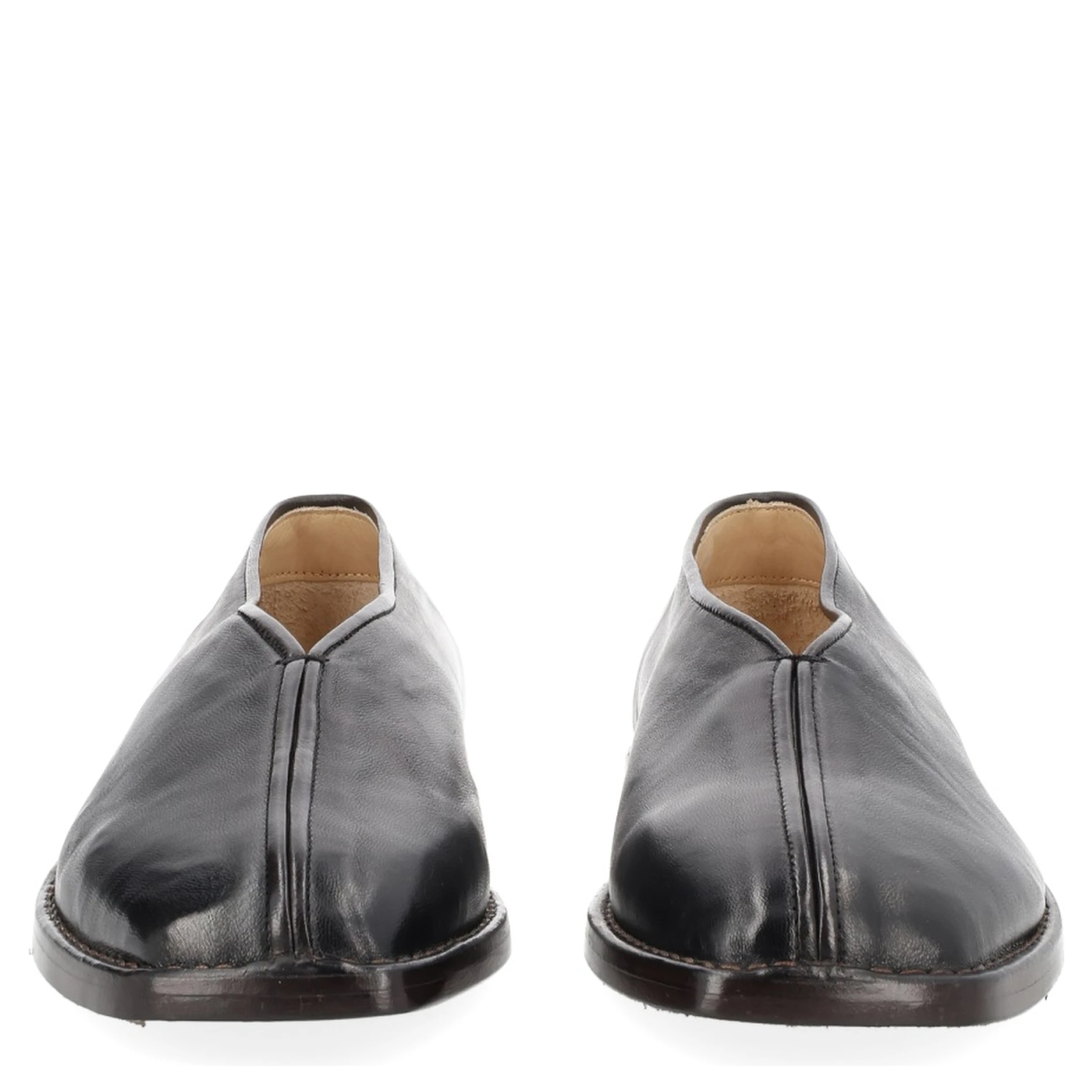 "FLAT PIPED" SLIPPER