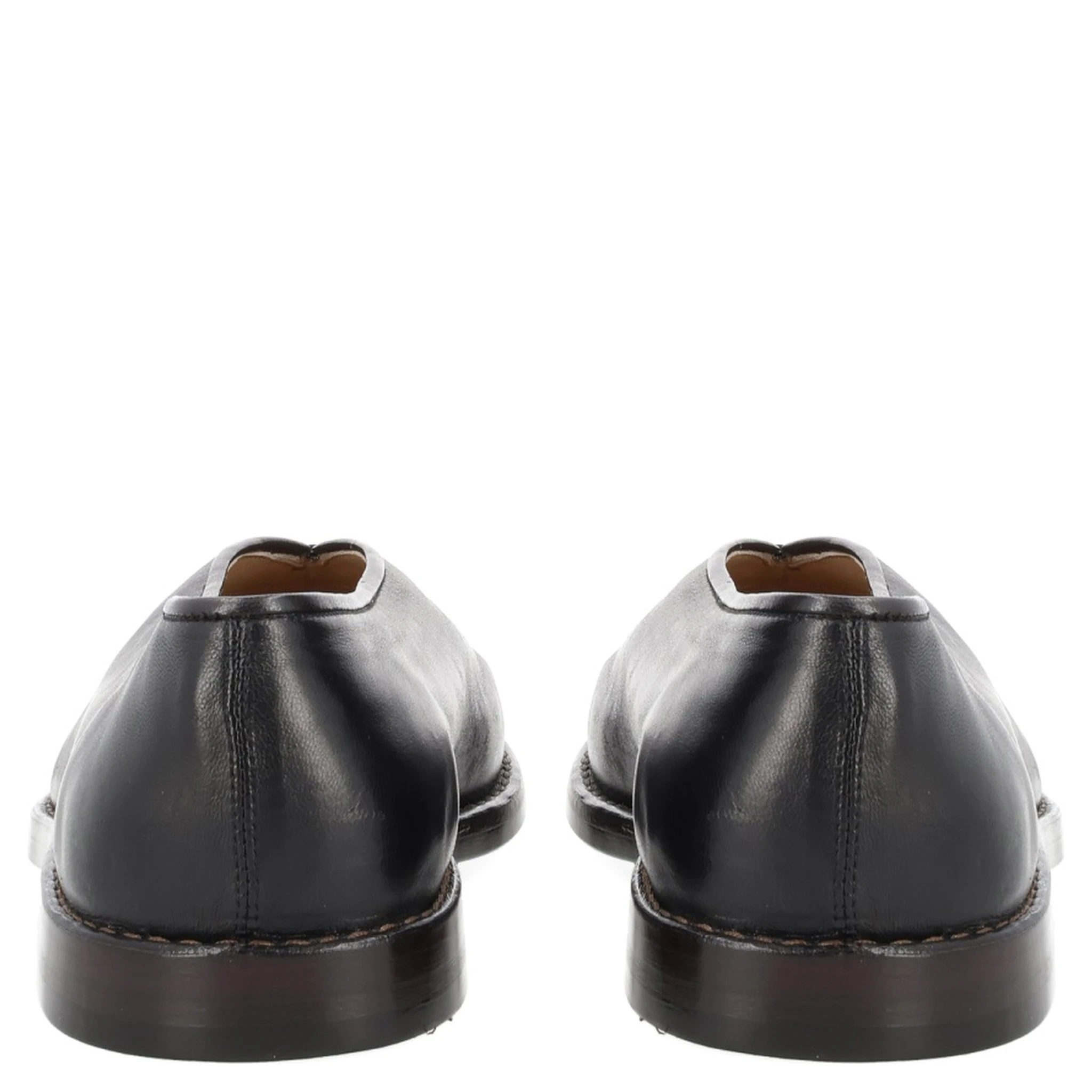 "FLAT PIPED" SLIPPER