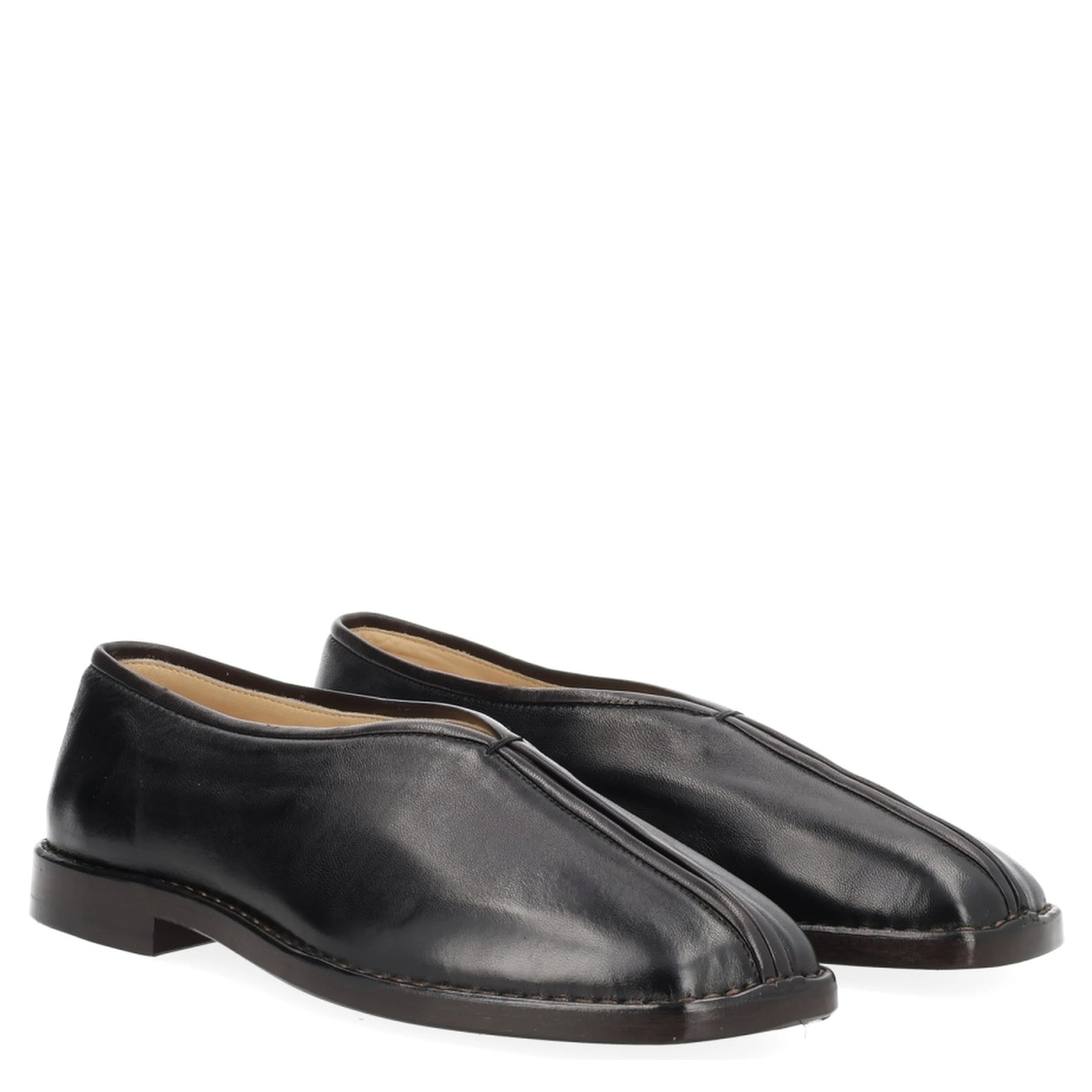 "FLAT PIPED" SLIPPER