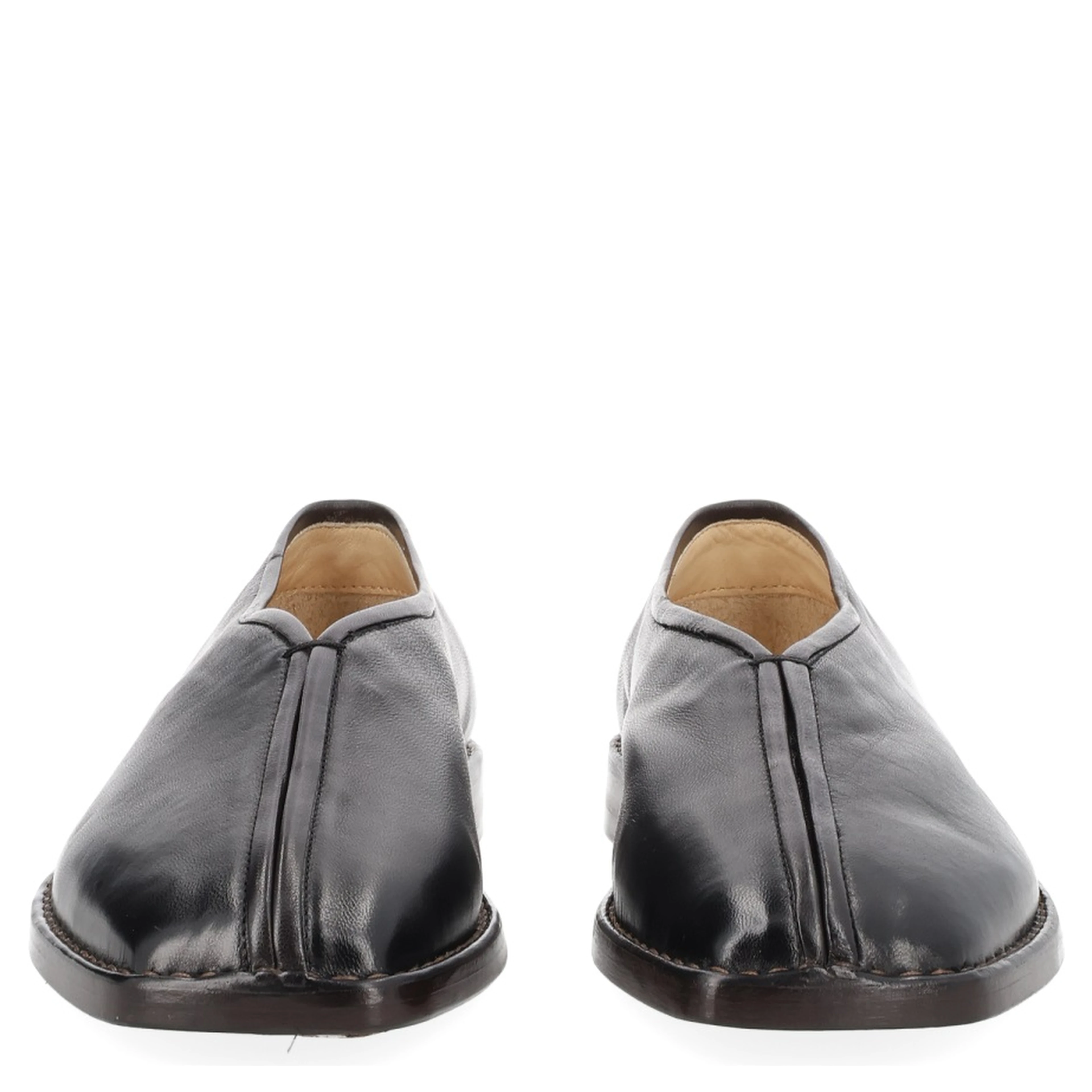"FLAT PIPED" SLIPPER