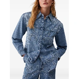 جاكيتات ليو جو الزرقاء