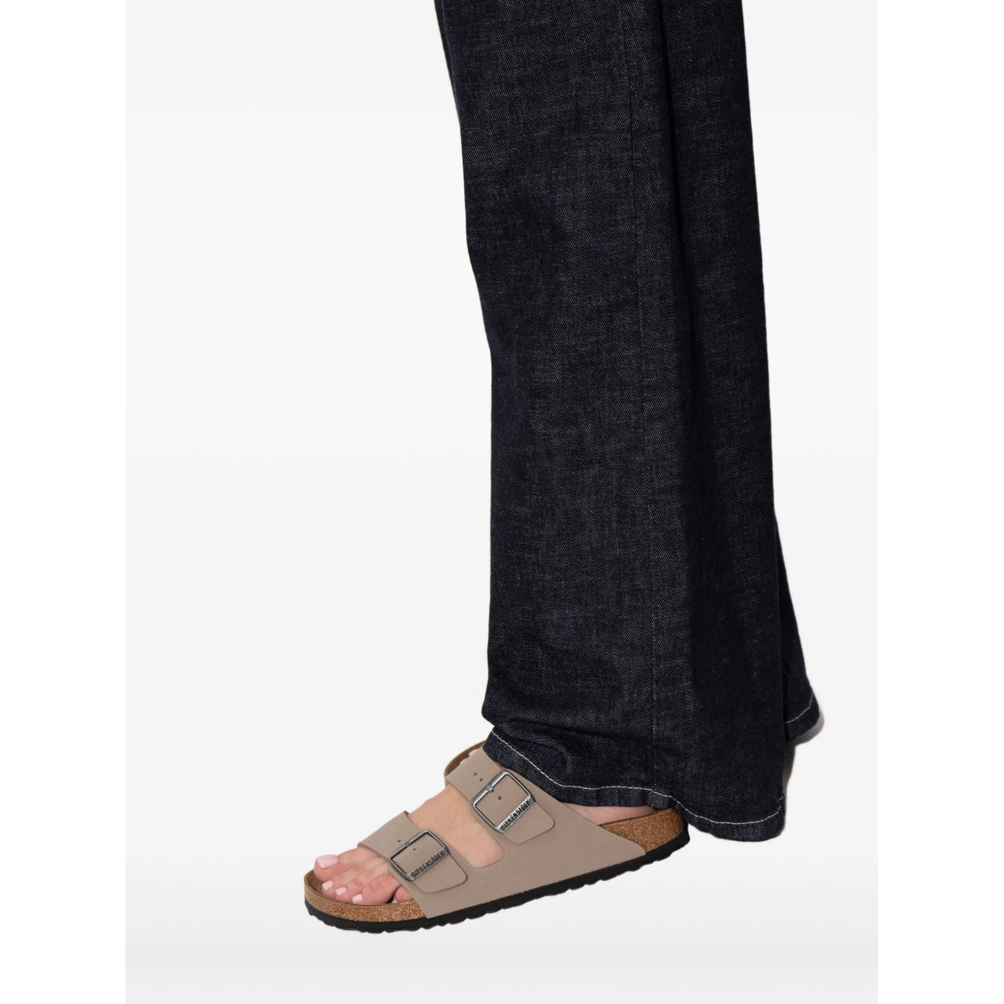 صندل بيركنستوك رمادي