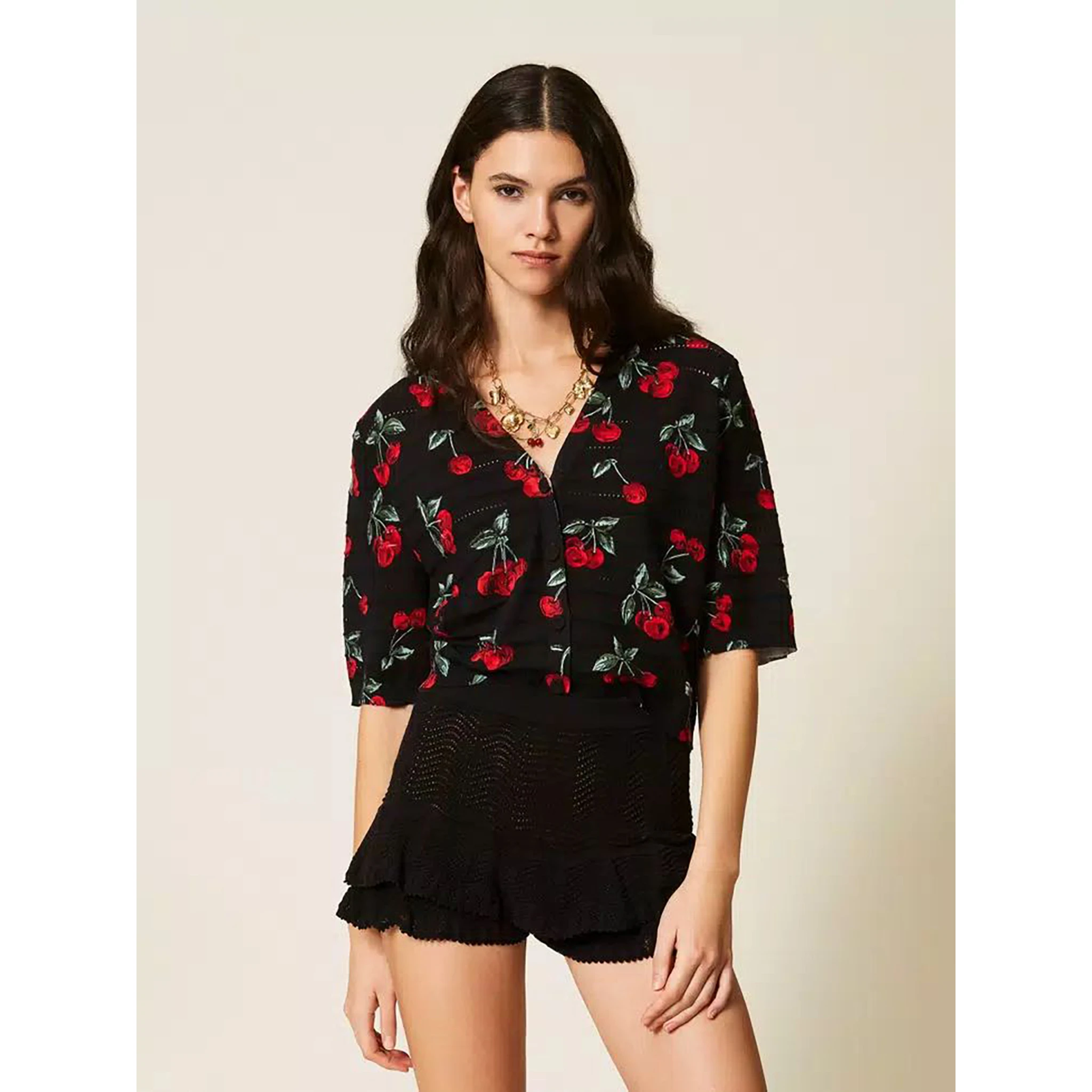 شورت توينسيت