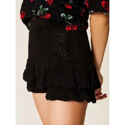 شورت توينسيت