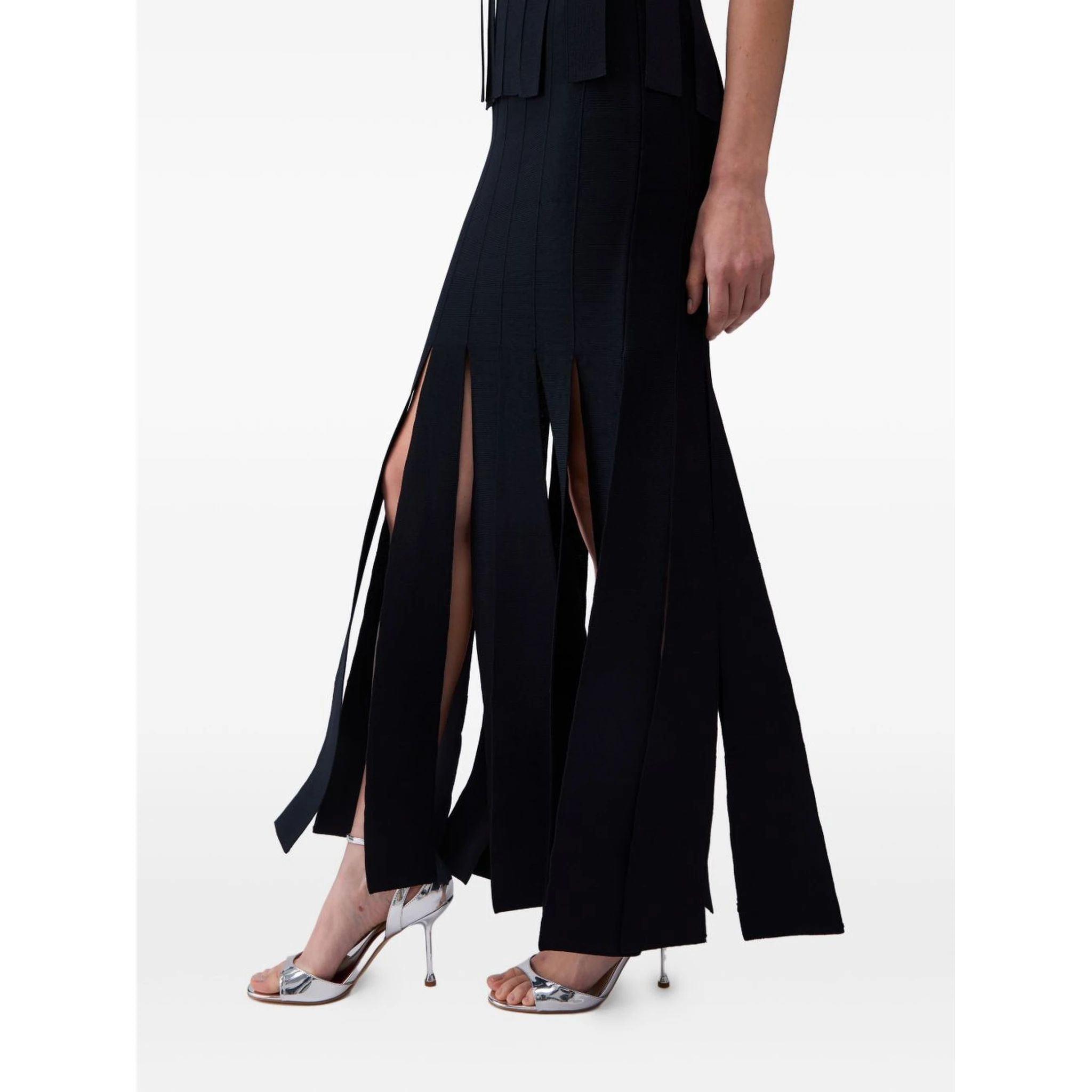 تنانير ليو جو السوداء