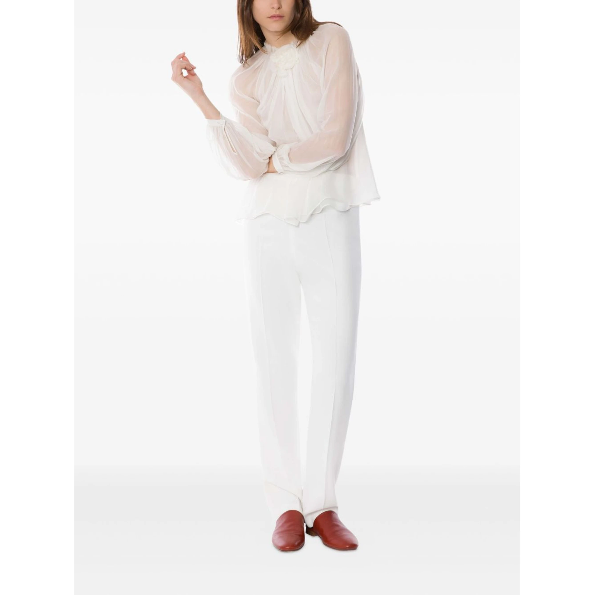 قمصان ألبرتا فيريتي البيضاء