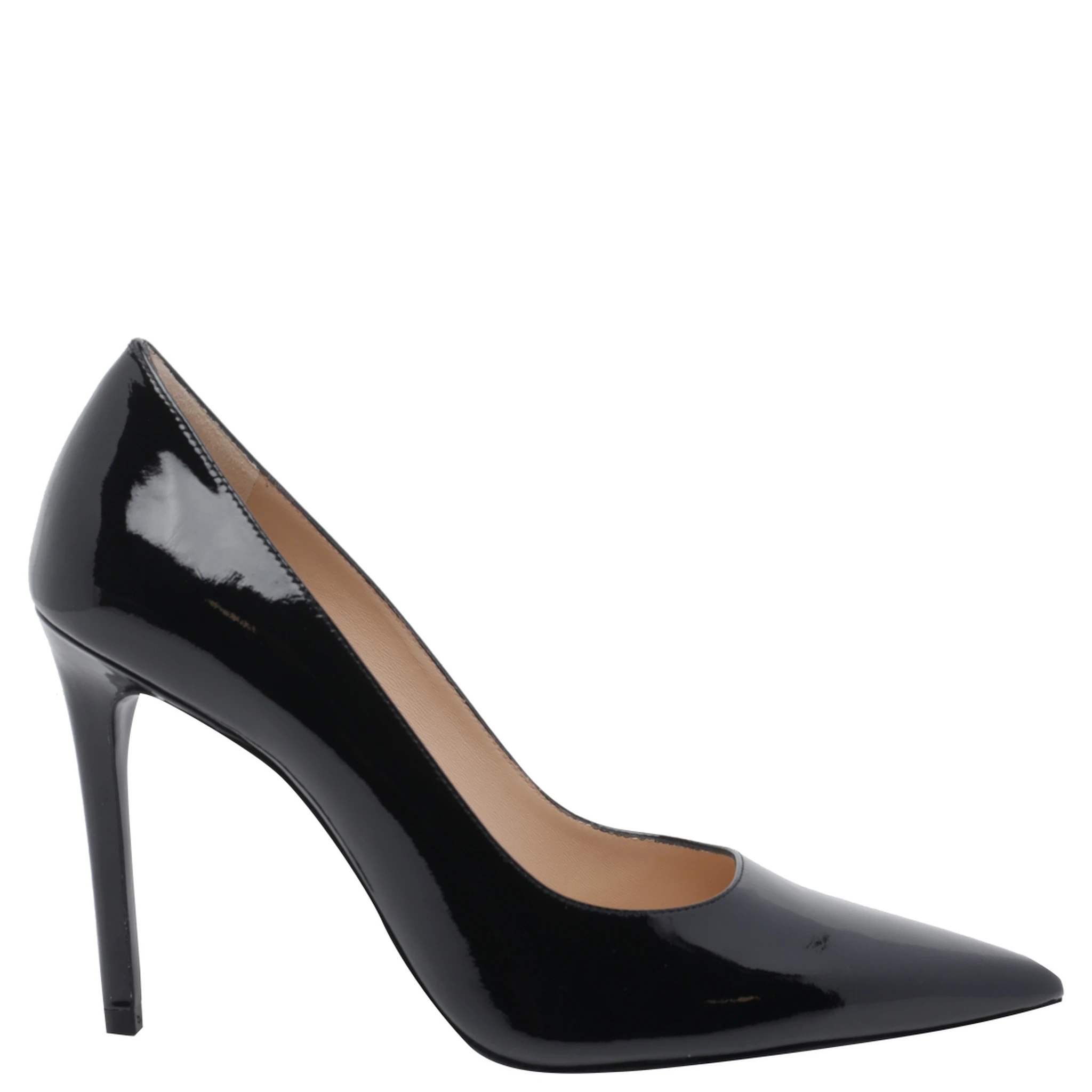 ستيوارت ويتزمان بكعب أسود