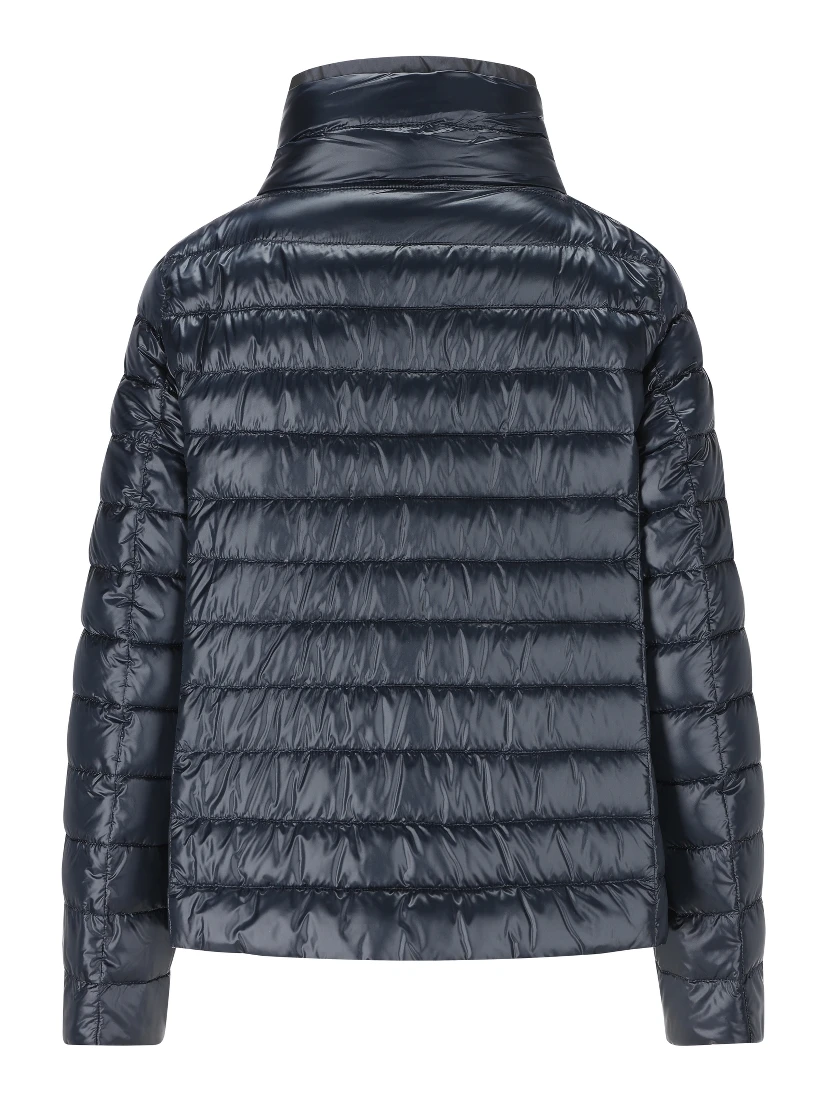 هيرنو كوتس الأزرق