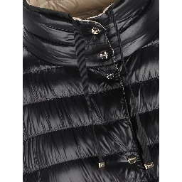 معاطف هيرنو