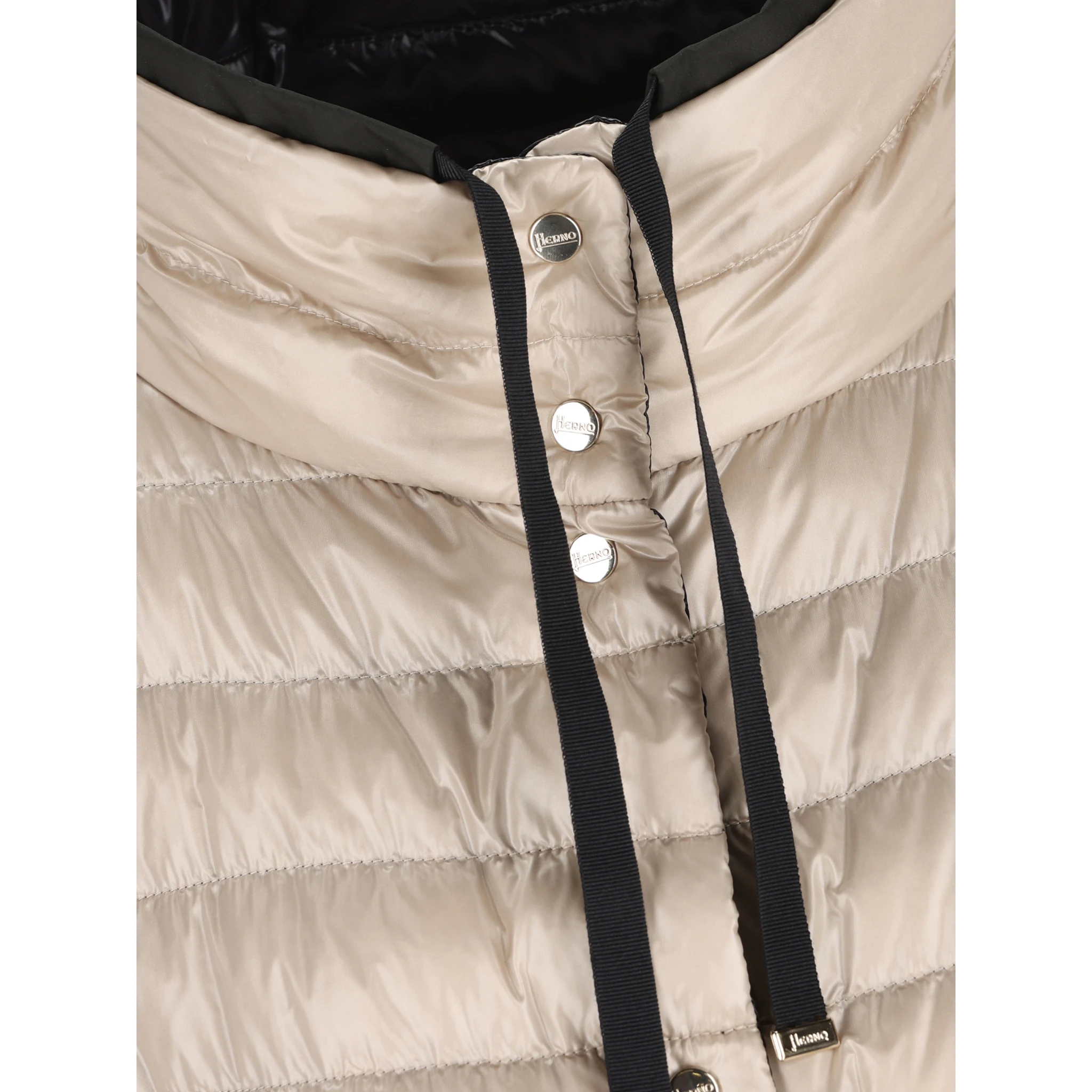 معاطف هيرنو