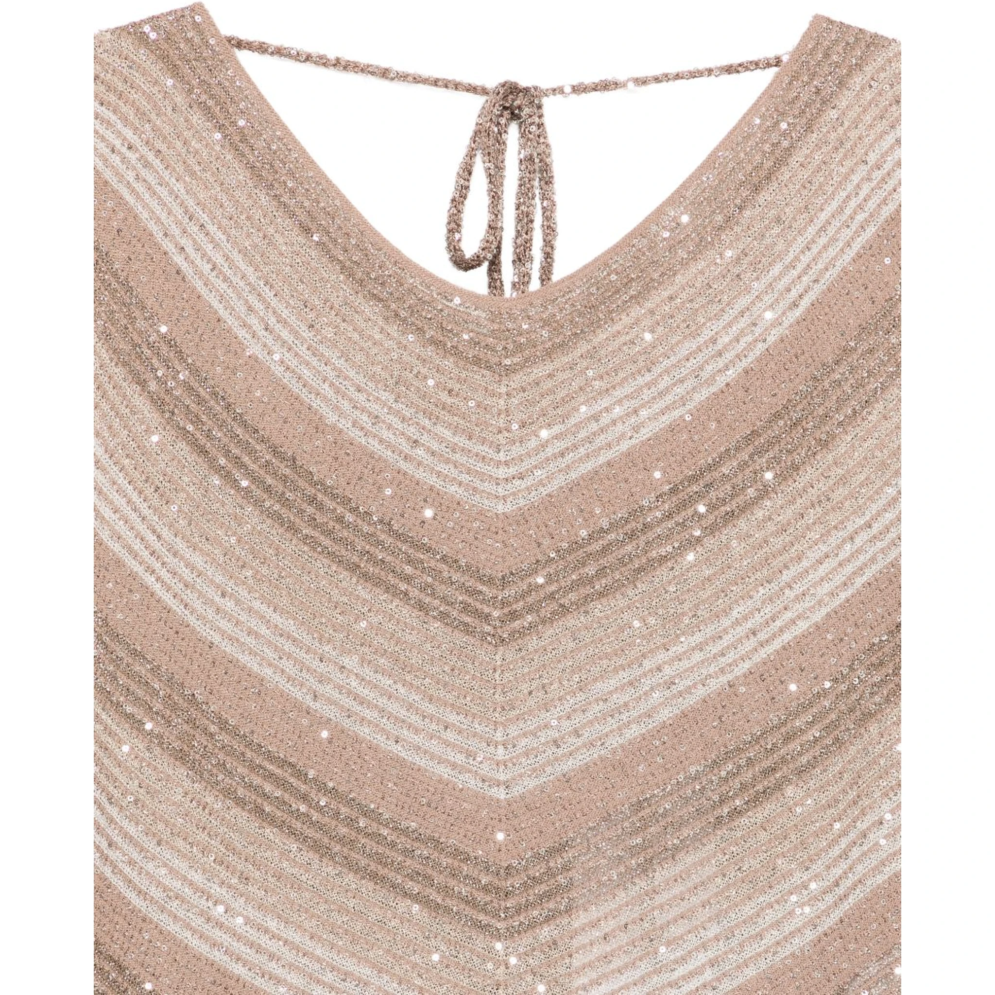 اللون الخارجي D بني فاتح