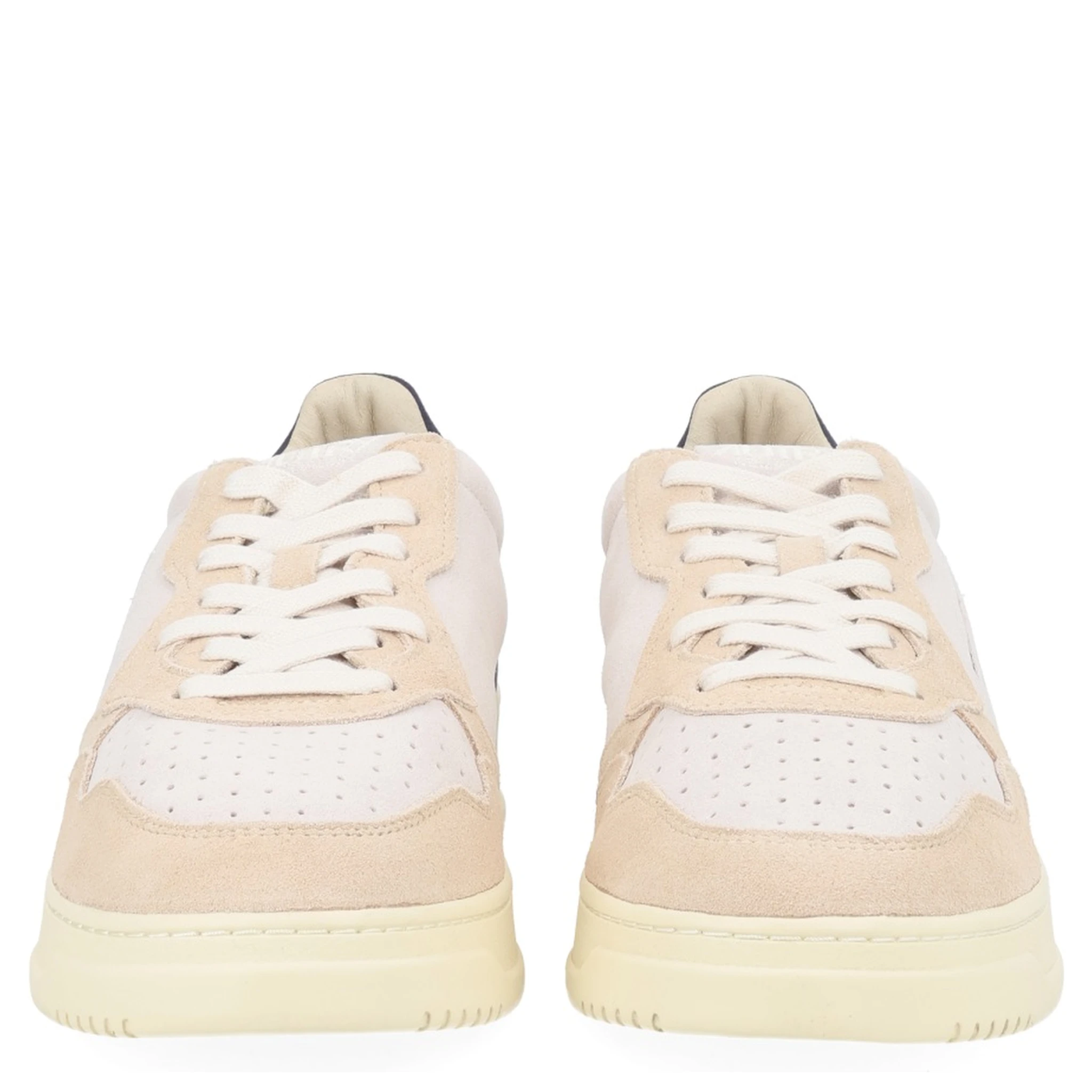 "MEDALIST LOW" SNEAKER