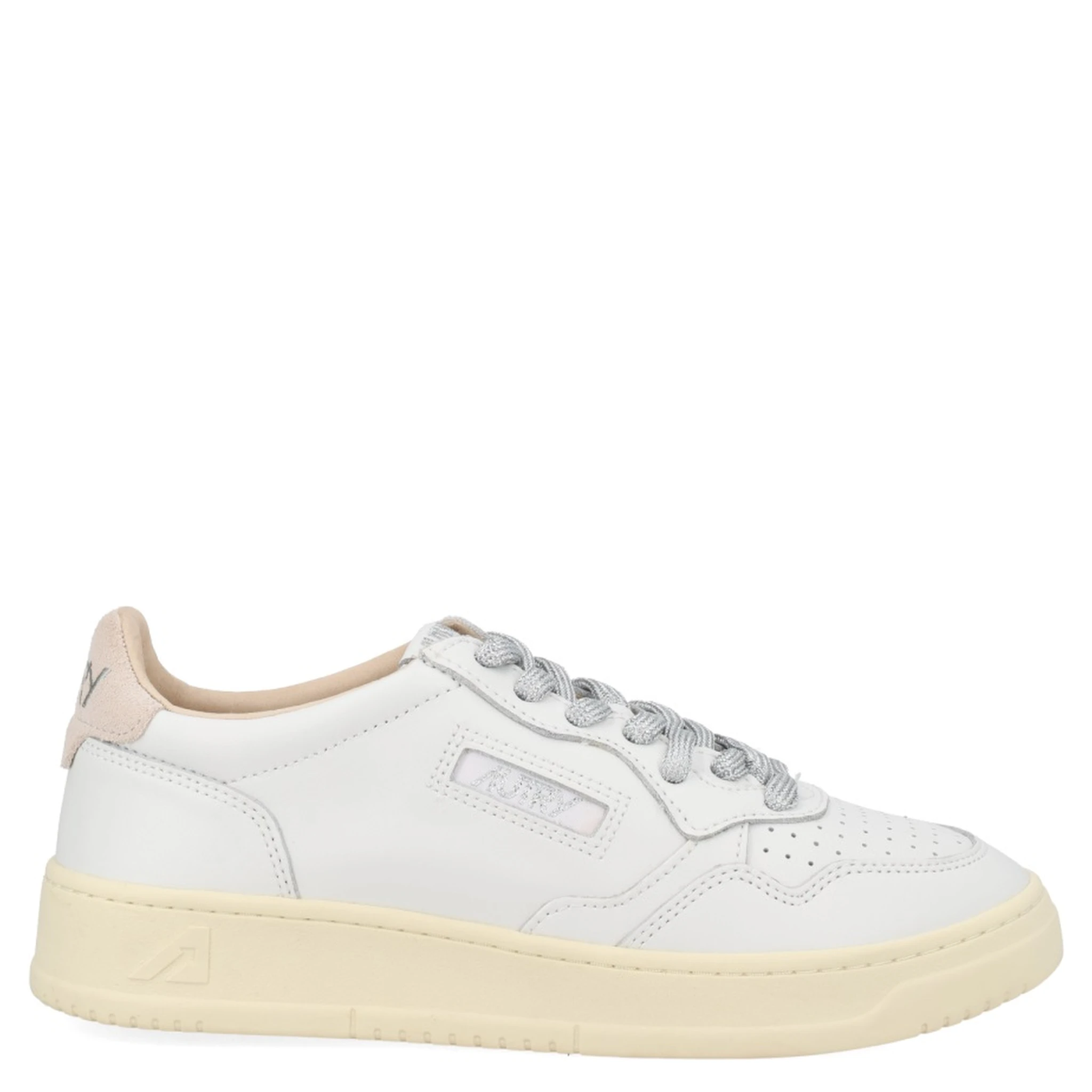 "MEDALIST LOW" SNEAKER