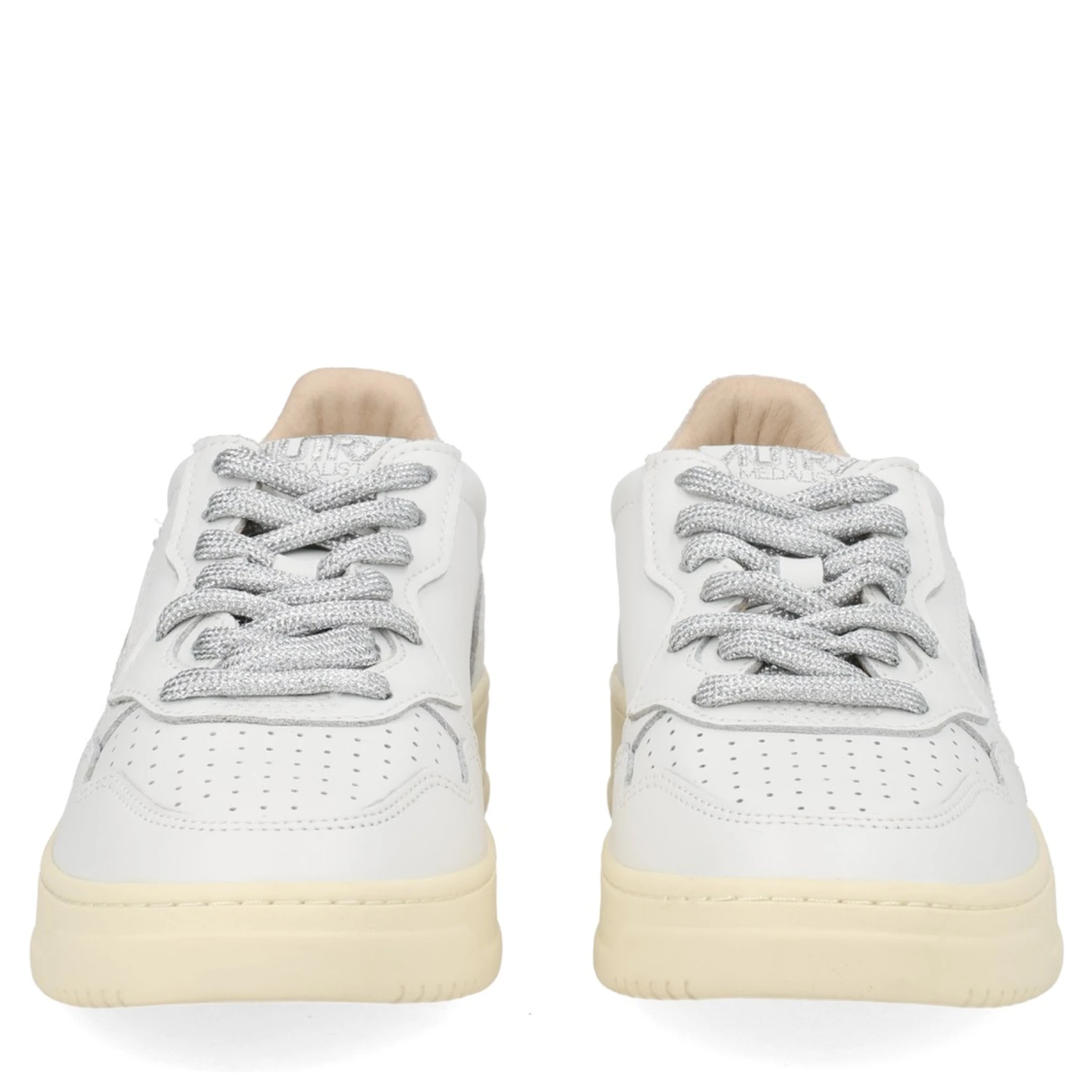 "MEDALIST LOW" SNEAKER