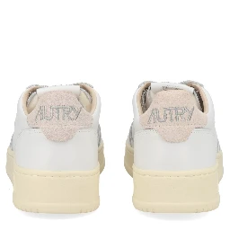 "MEDALIST LOW" SNEAKER