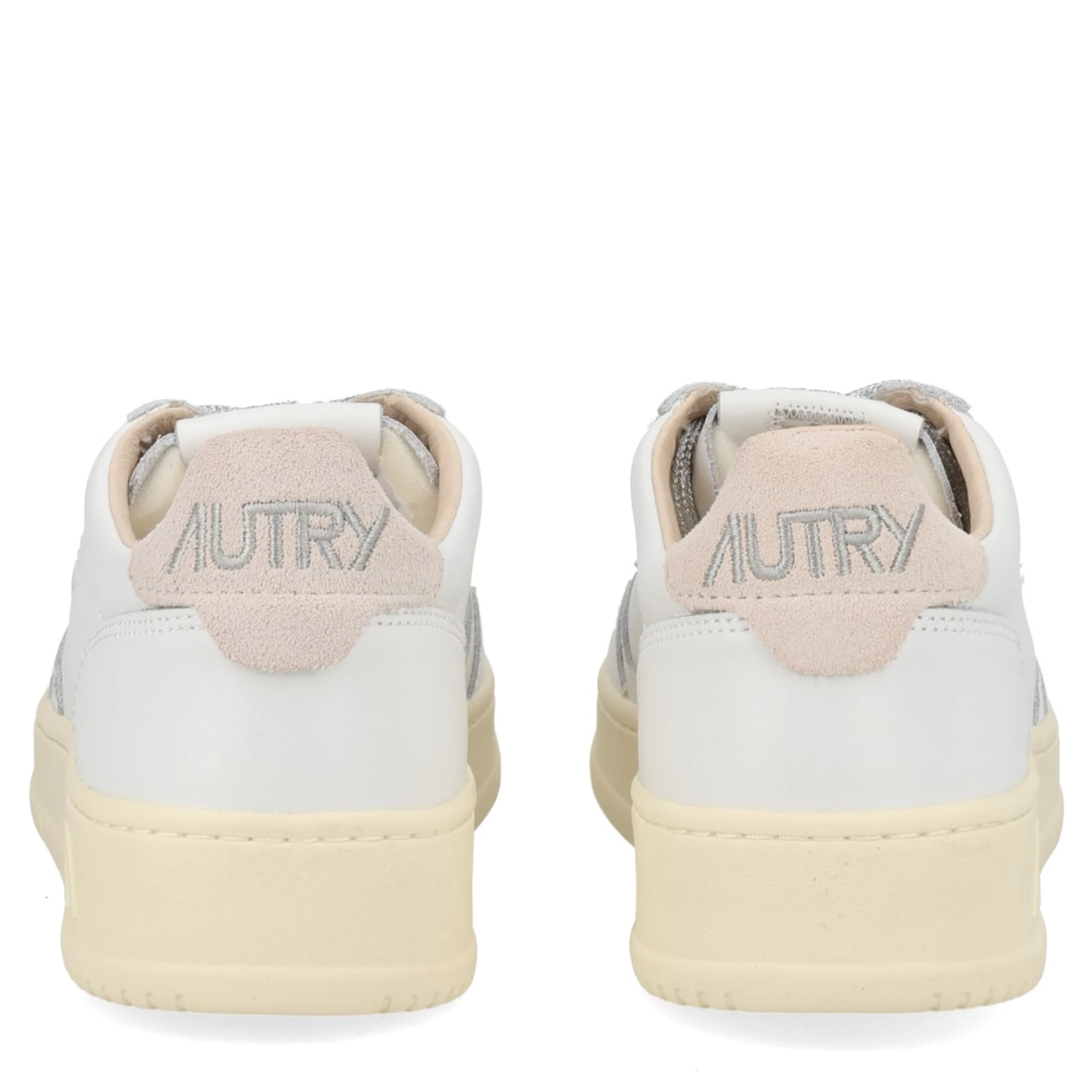 "MEDALIST LOW" SNEAKER