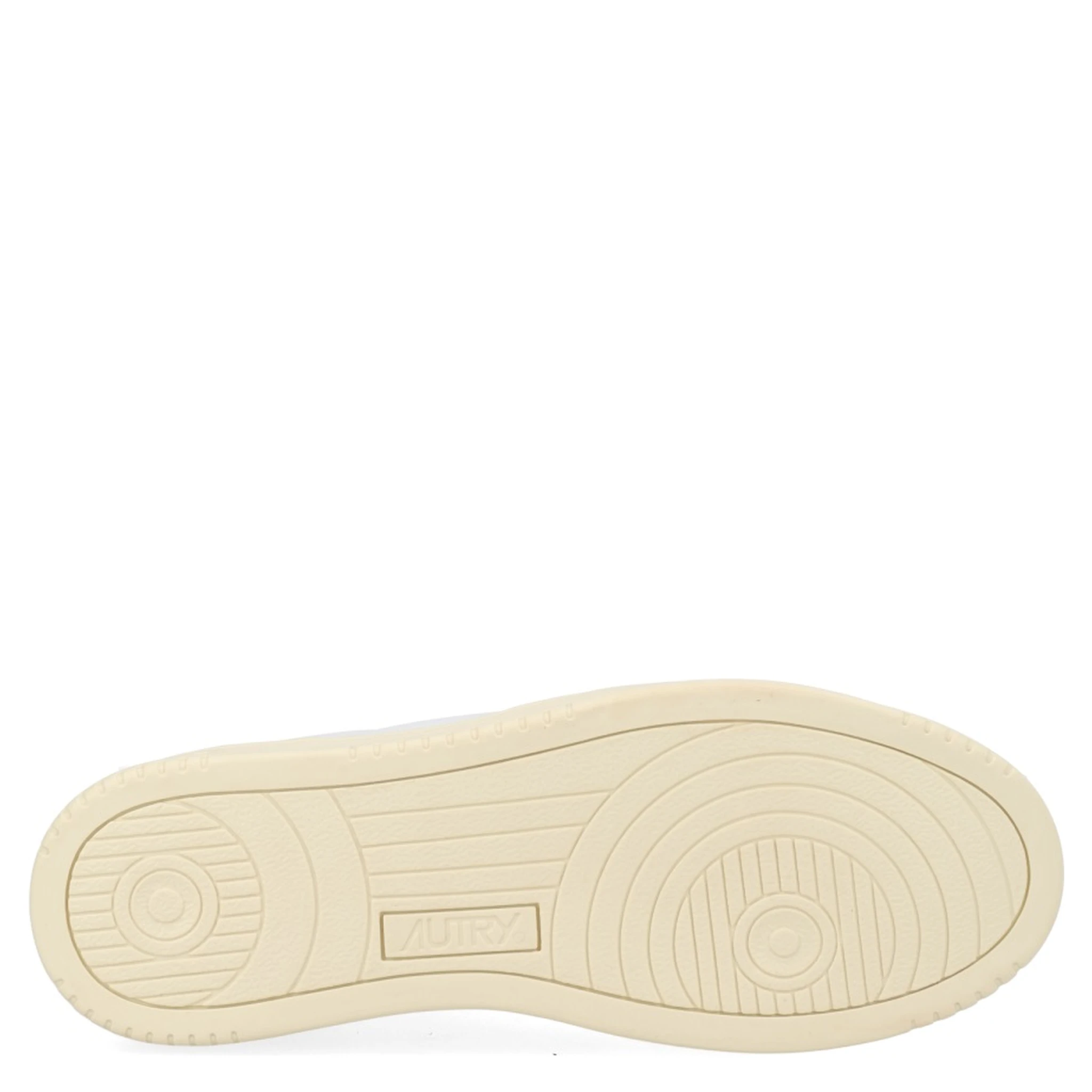 "MEDALIST LOW" SNEAKER