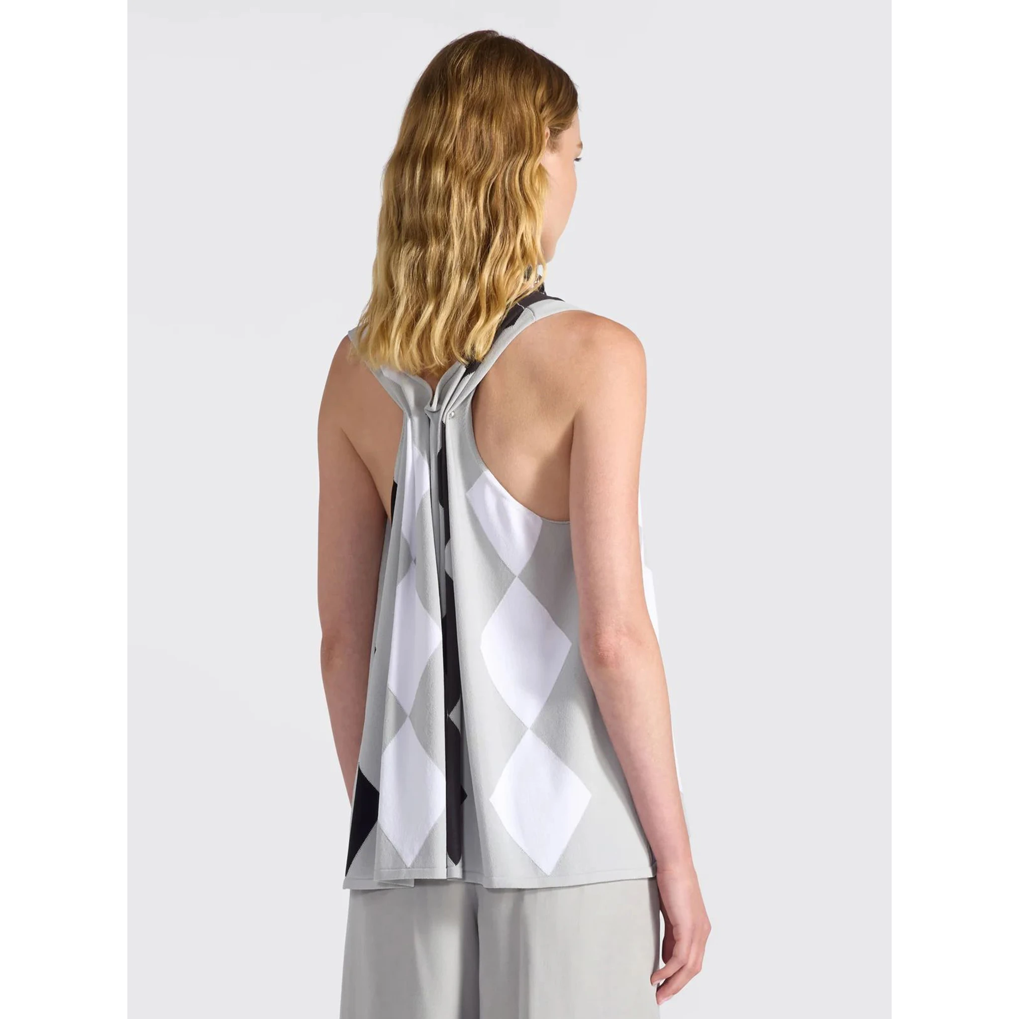 LIVIANA CONTI GUIA cannon