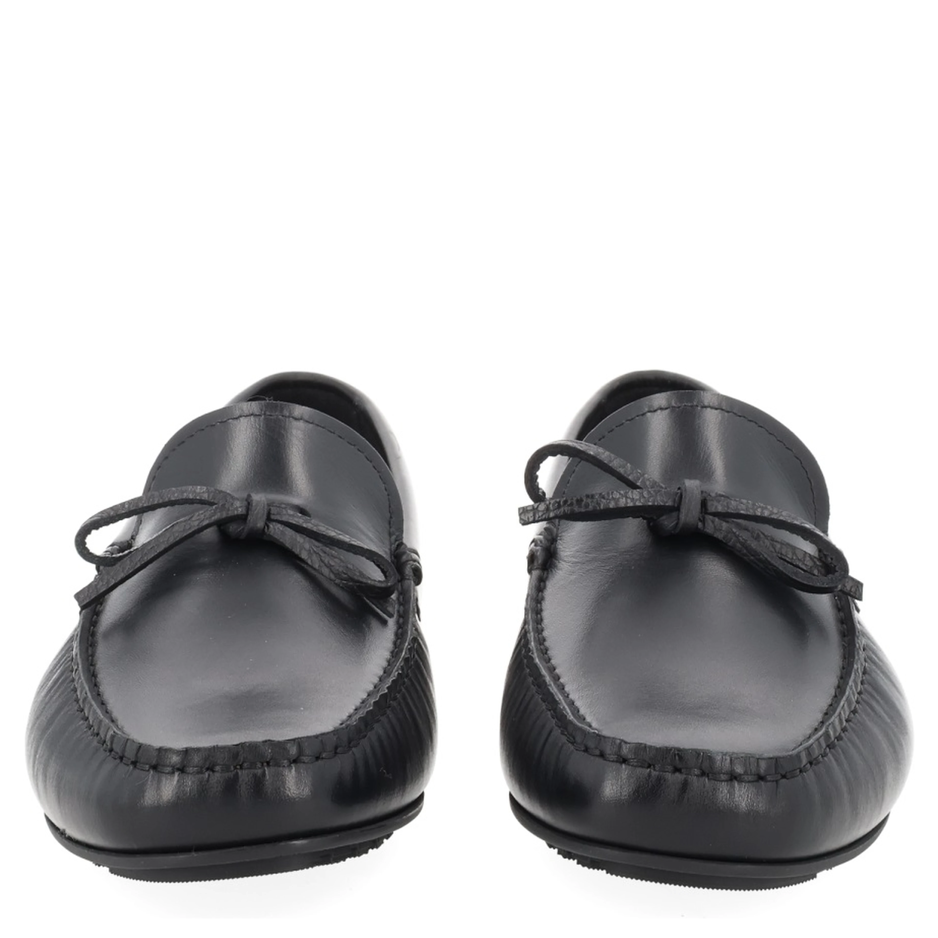 MOCCASIN WITH BOW