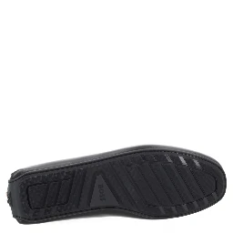 MOCCASIN WITH BOW