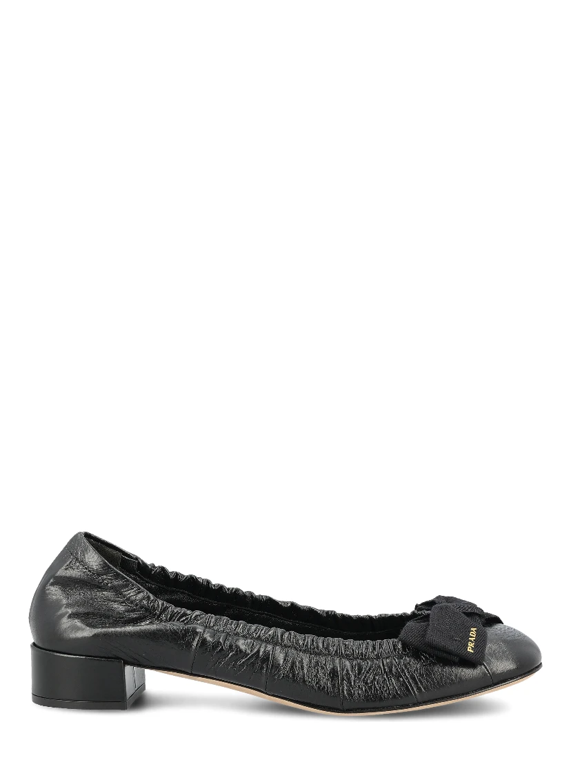 Prada Flat shoes Black