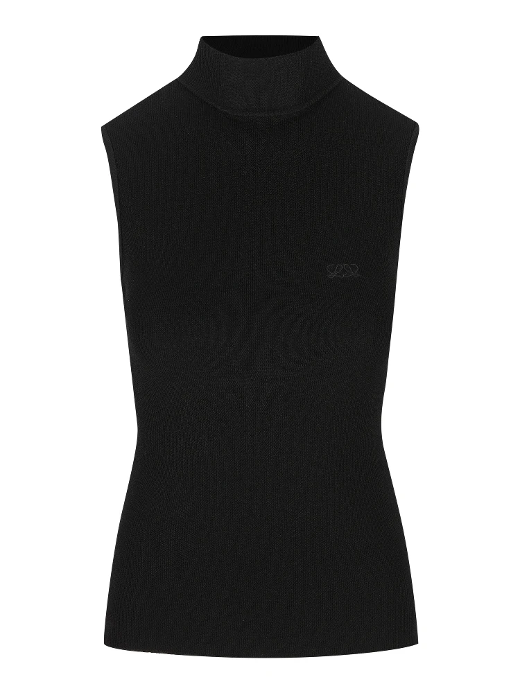 بلوزة سوداء من لوي