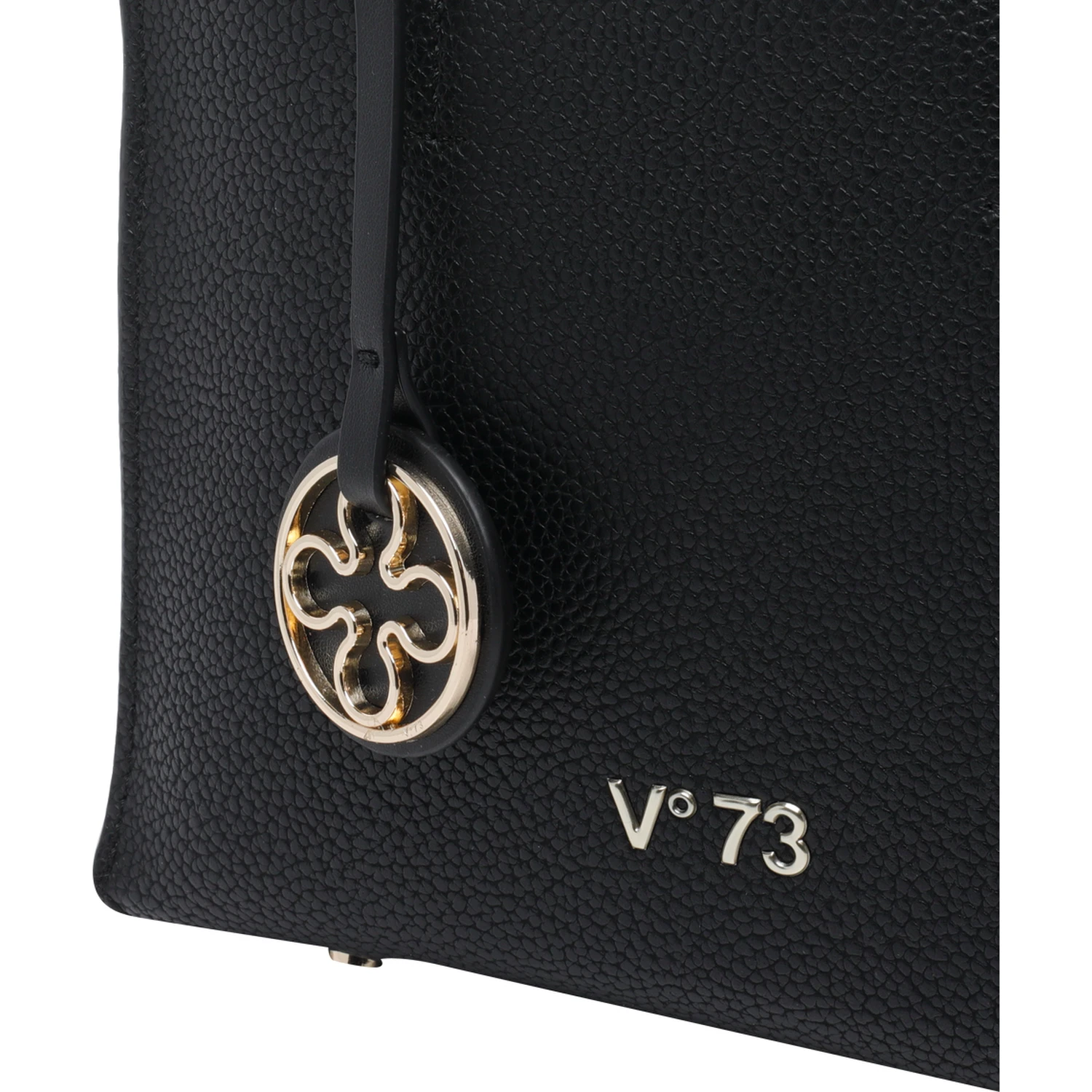 V°73  Black