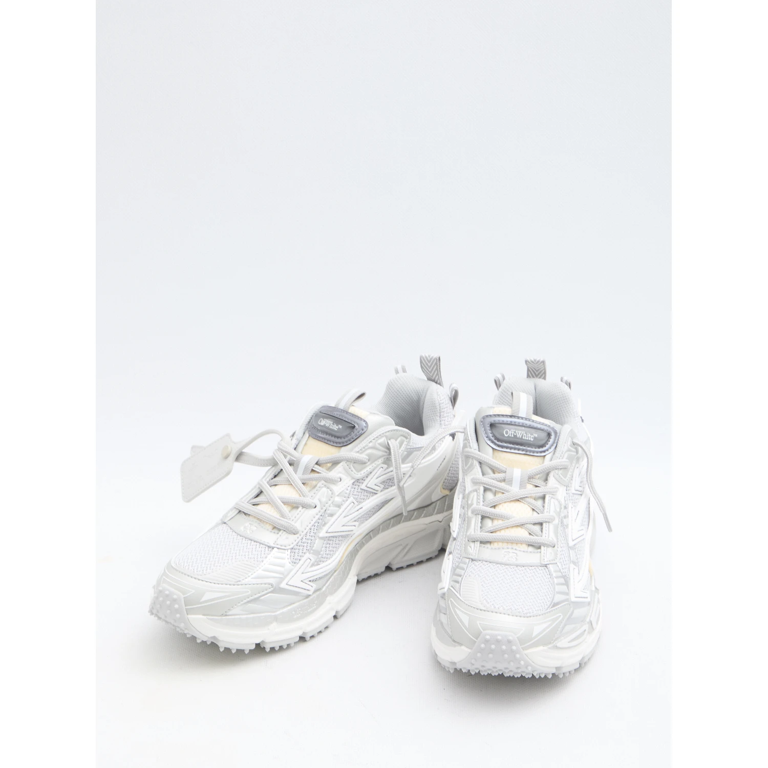 Be Right Back sneakers
