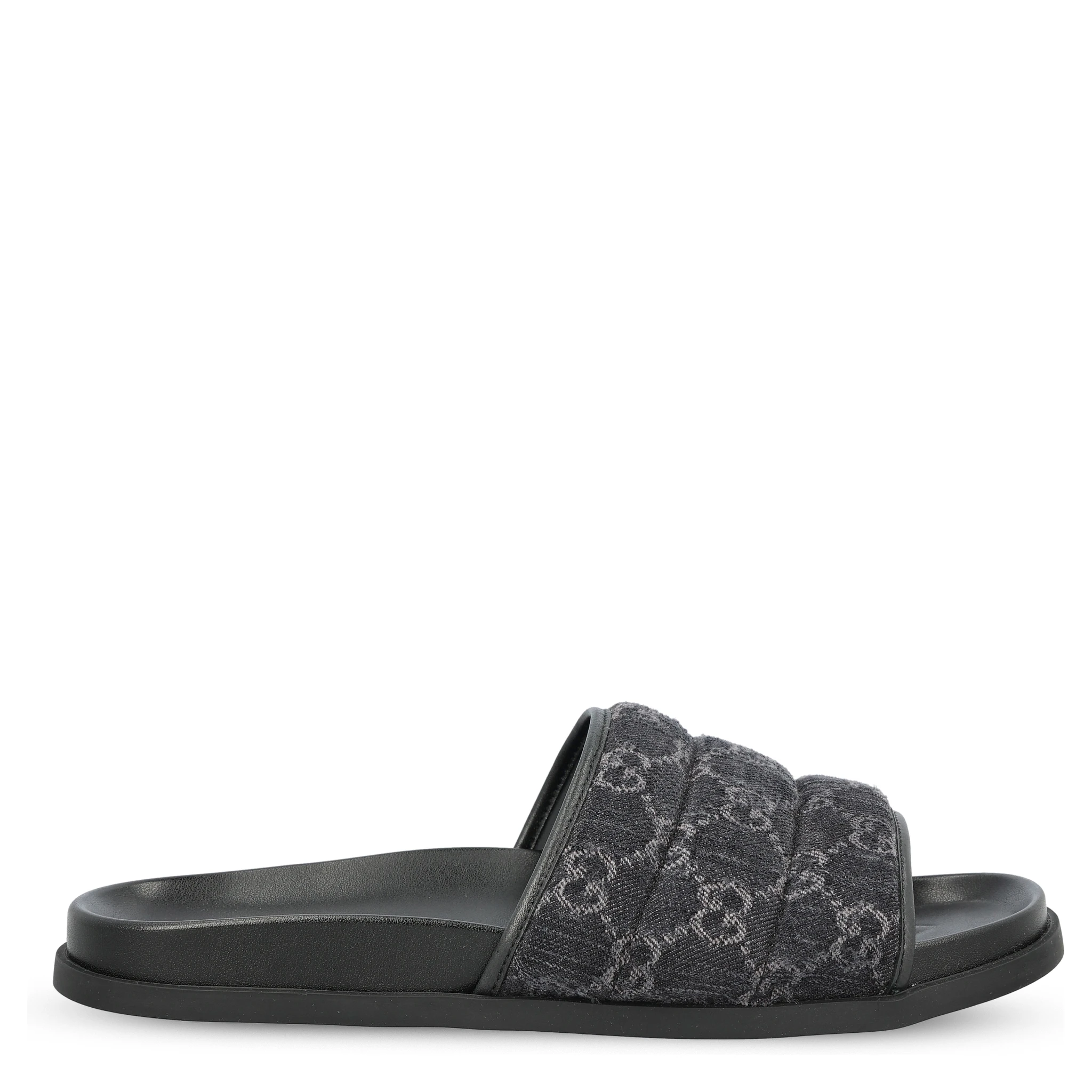 صندل غوتشي أسود