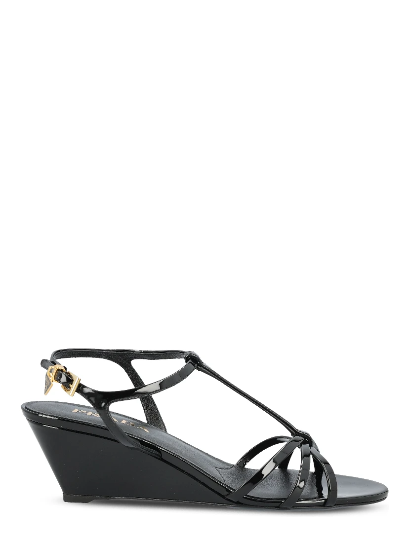 صندل برادا أسود