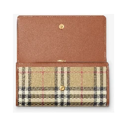 BURBERRY wallet