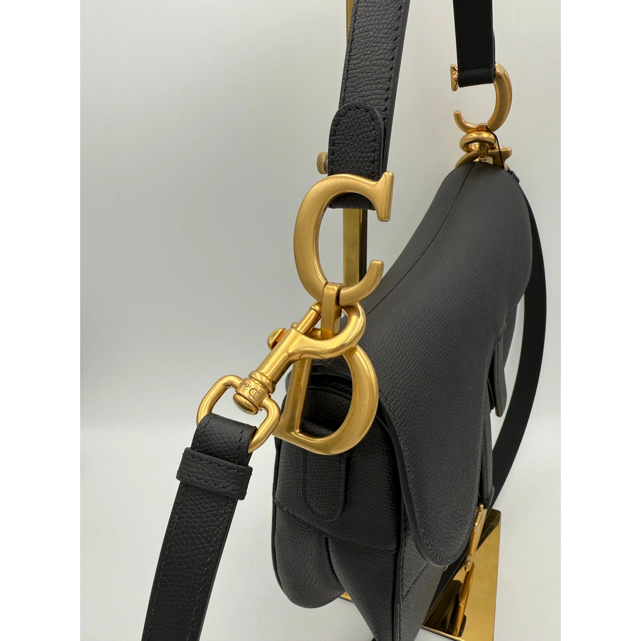 DIOR SADDLE Grained Calfskin Handbag