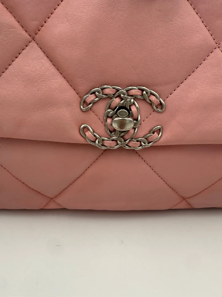 CHANEL 19 Medium Pink Handbag alternative