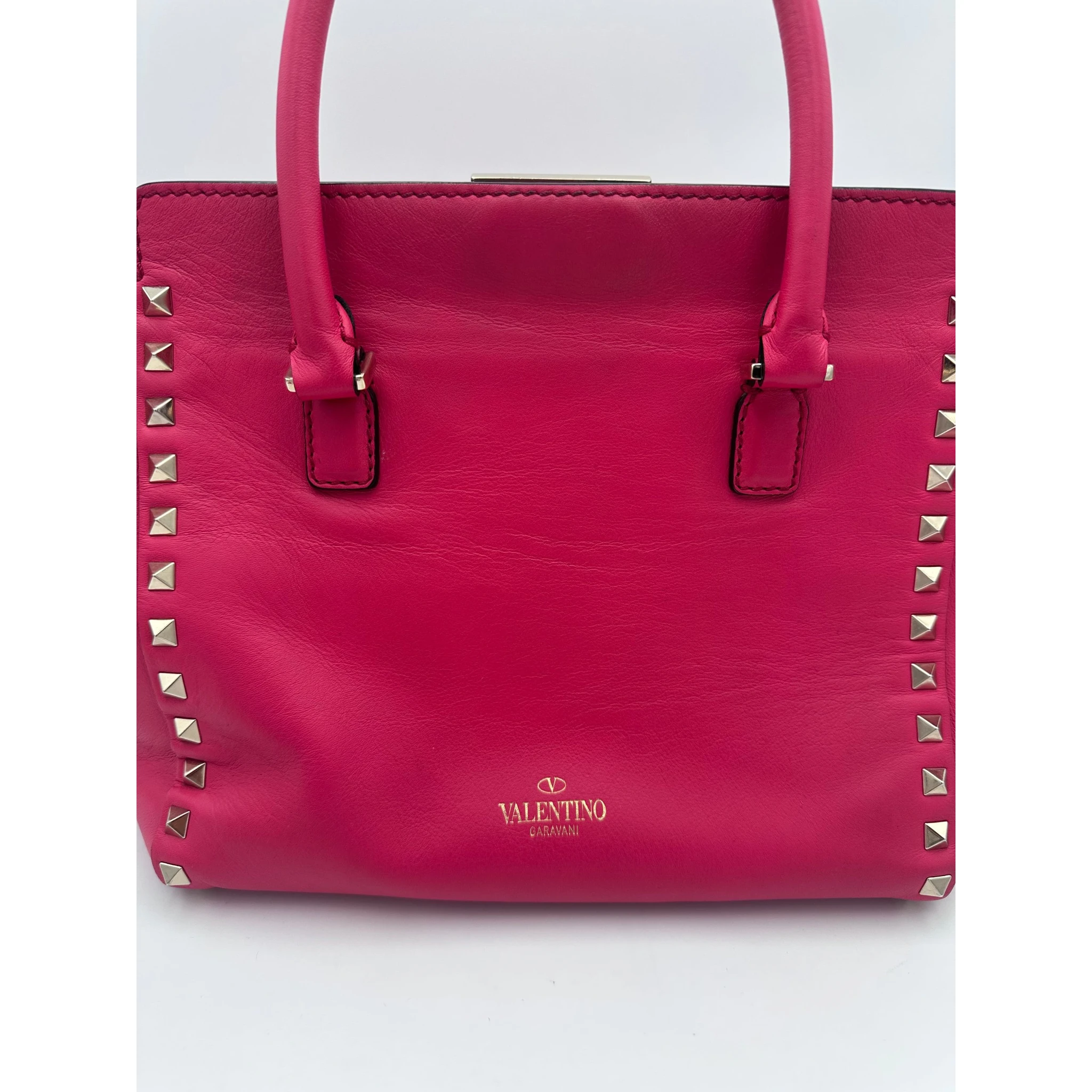 VALENTINO GARAVANI Rockstud Medium Pink Handbag
