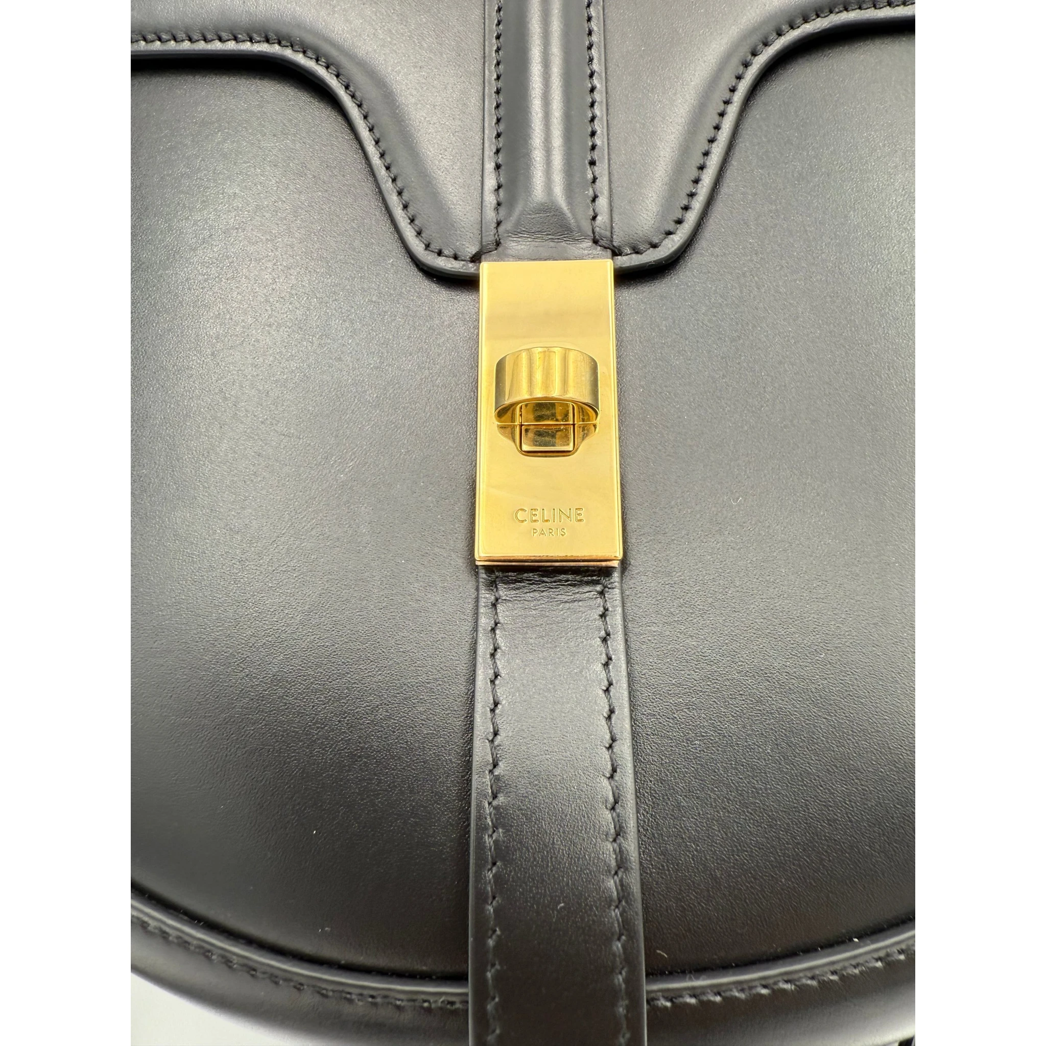 CELINE Sac 16 Besace Black Large Bag