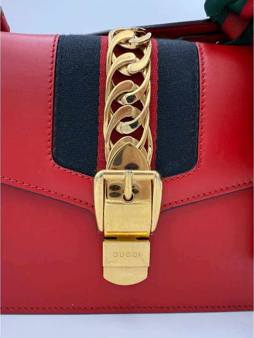 GUCCI SYLVIE Red Handbag